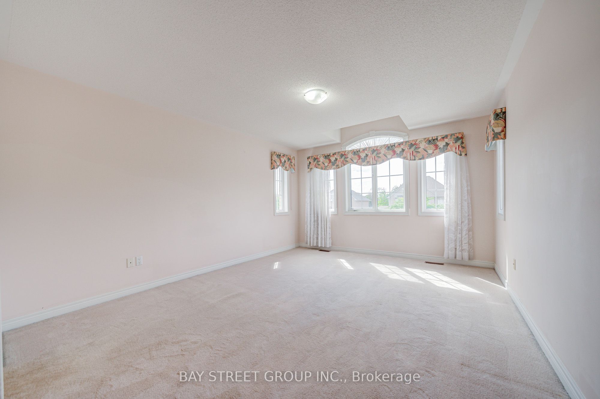 13 Pembrooke Road Property Photo 36