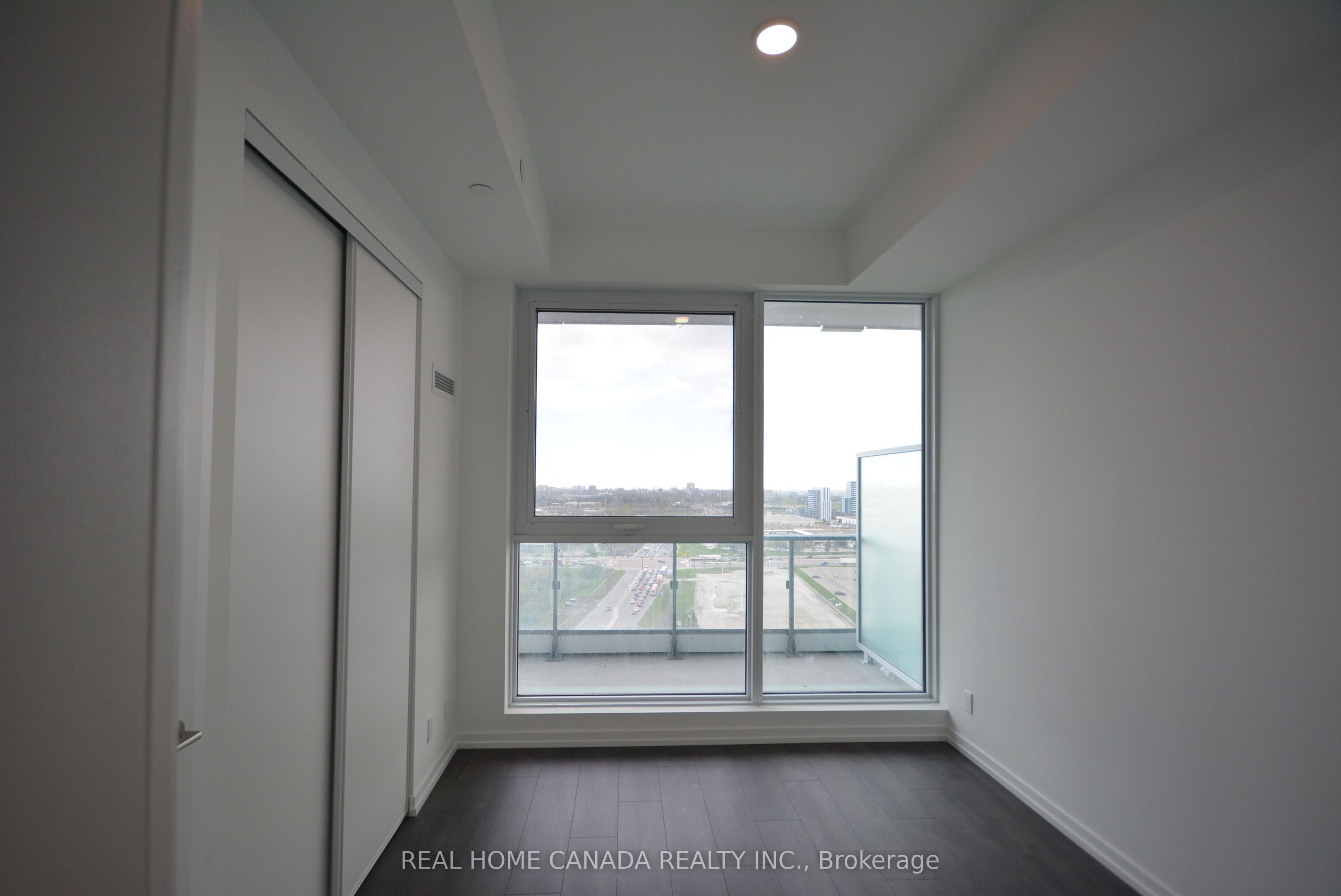 7890 Jane Street 1712 Property Photo 7