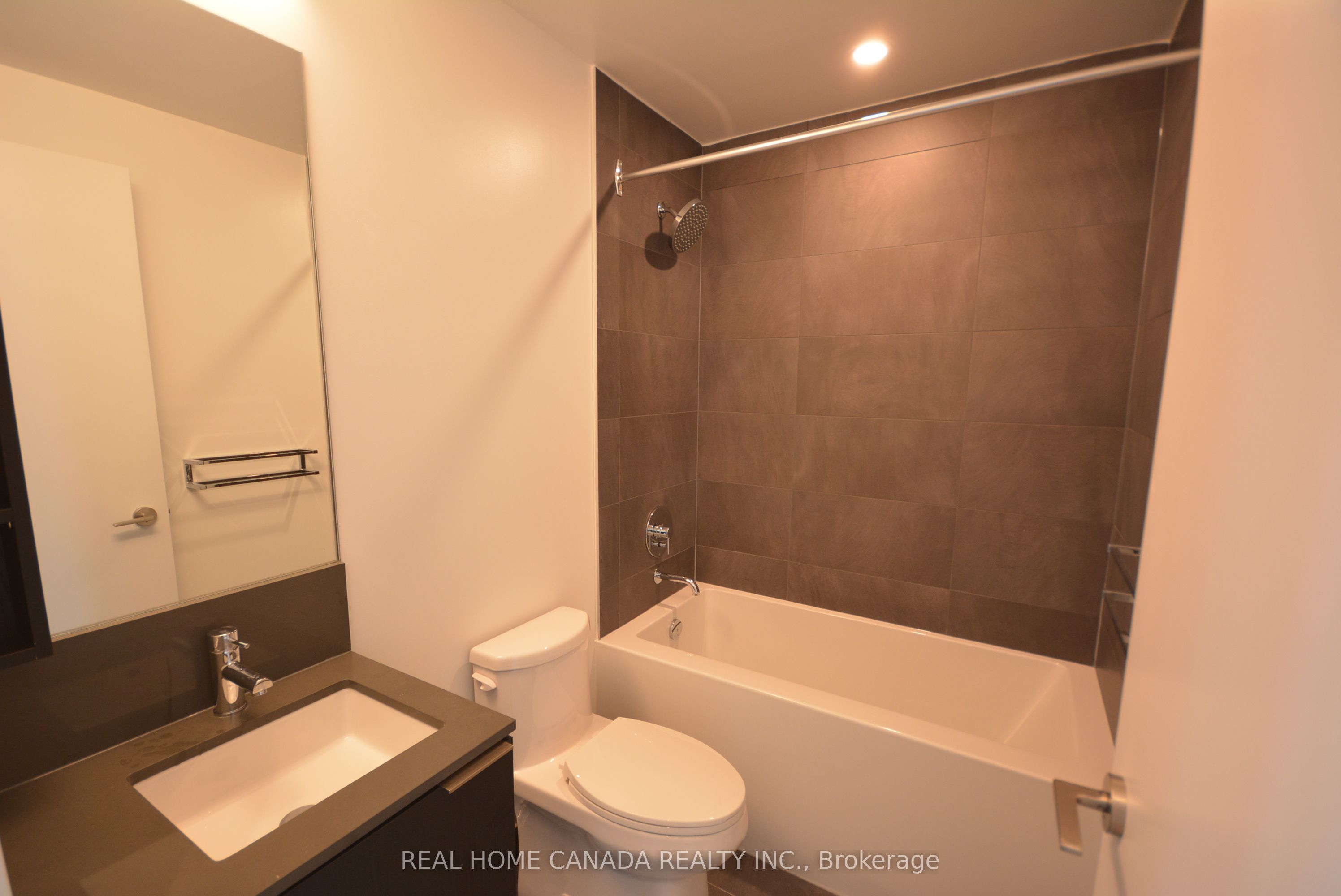 7890 Jane Street 1712 Property Photo 11