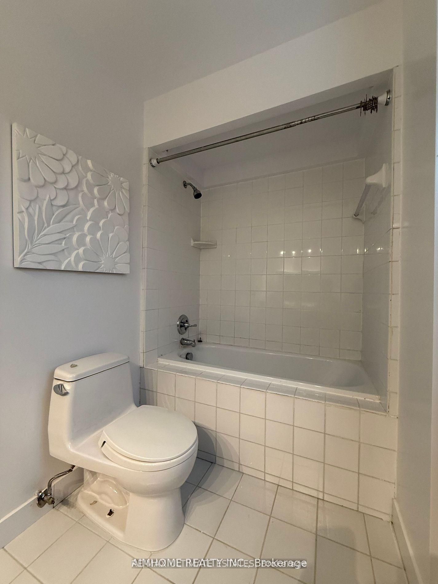 338 Steeles Avenue E Property Photo 13