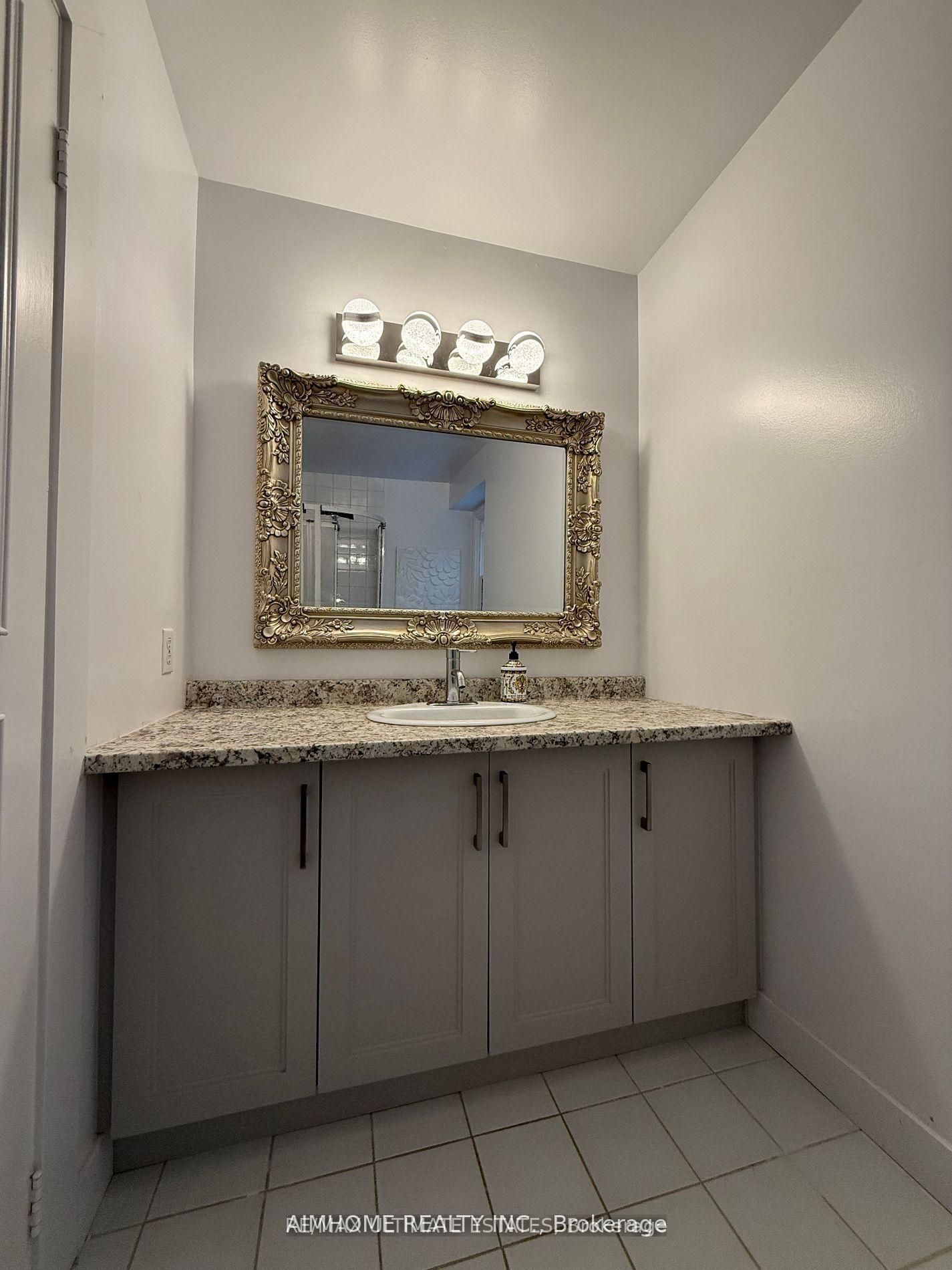 338 Steeles Avenue E Property Photo 21