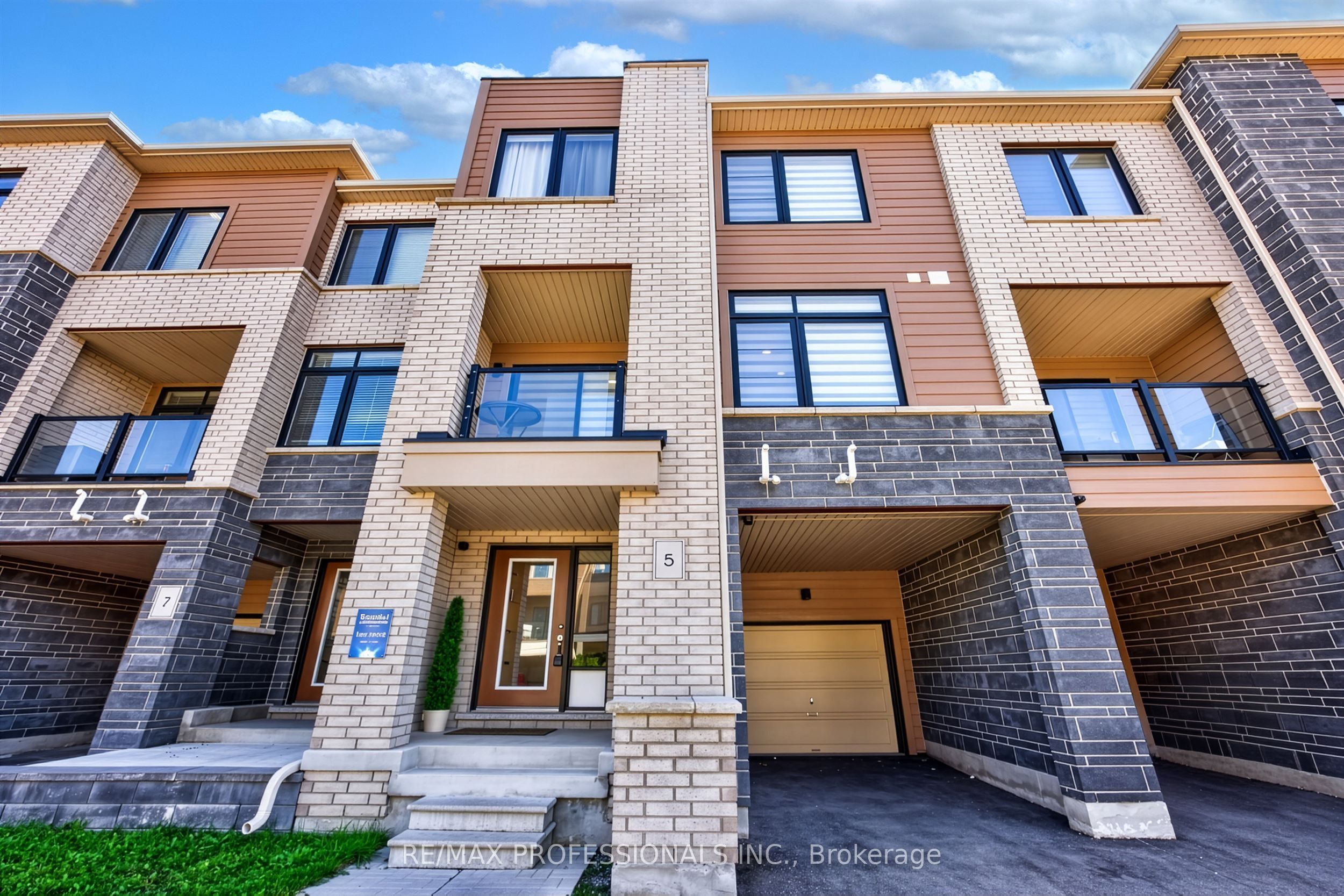 5 Delano Way Property Photo 1