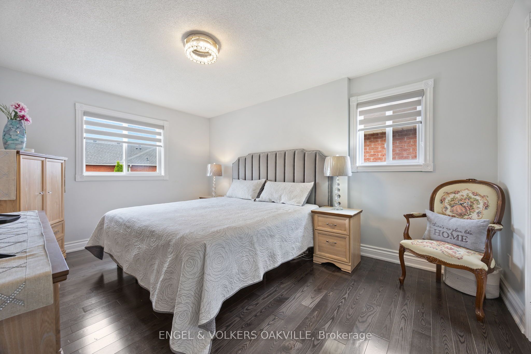 10 Crieff Avenue Property Photo 21