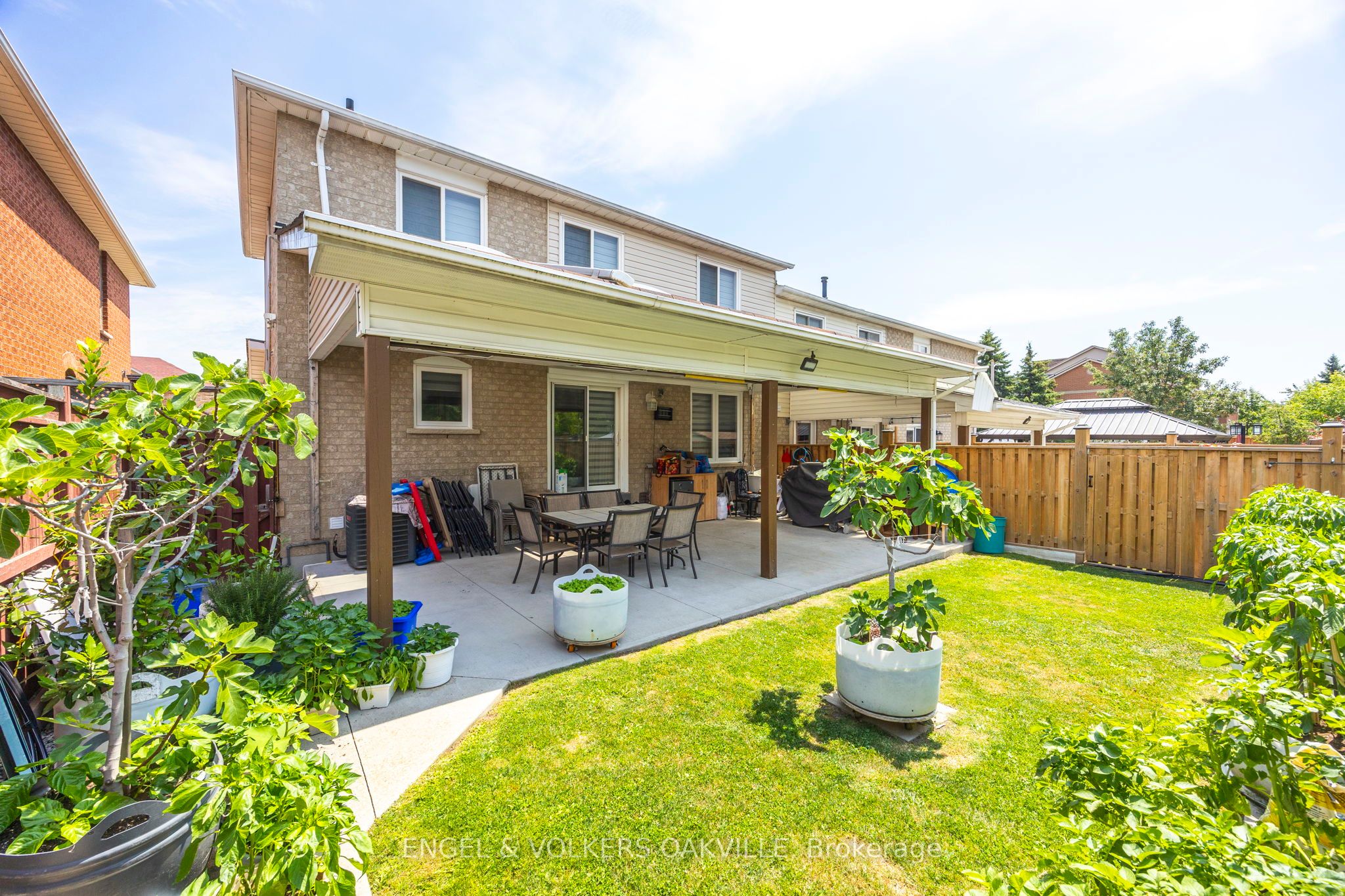 10 Crieff Avenue Property Photo 36