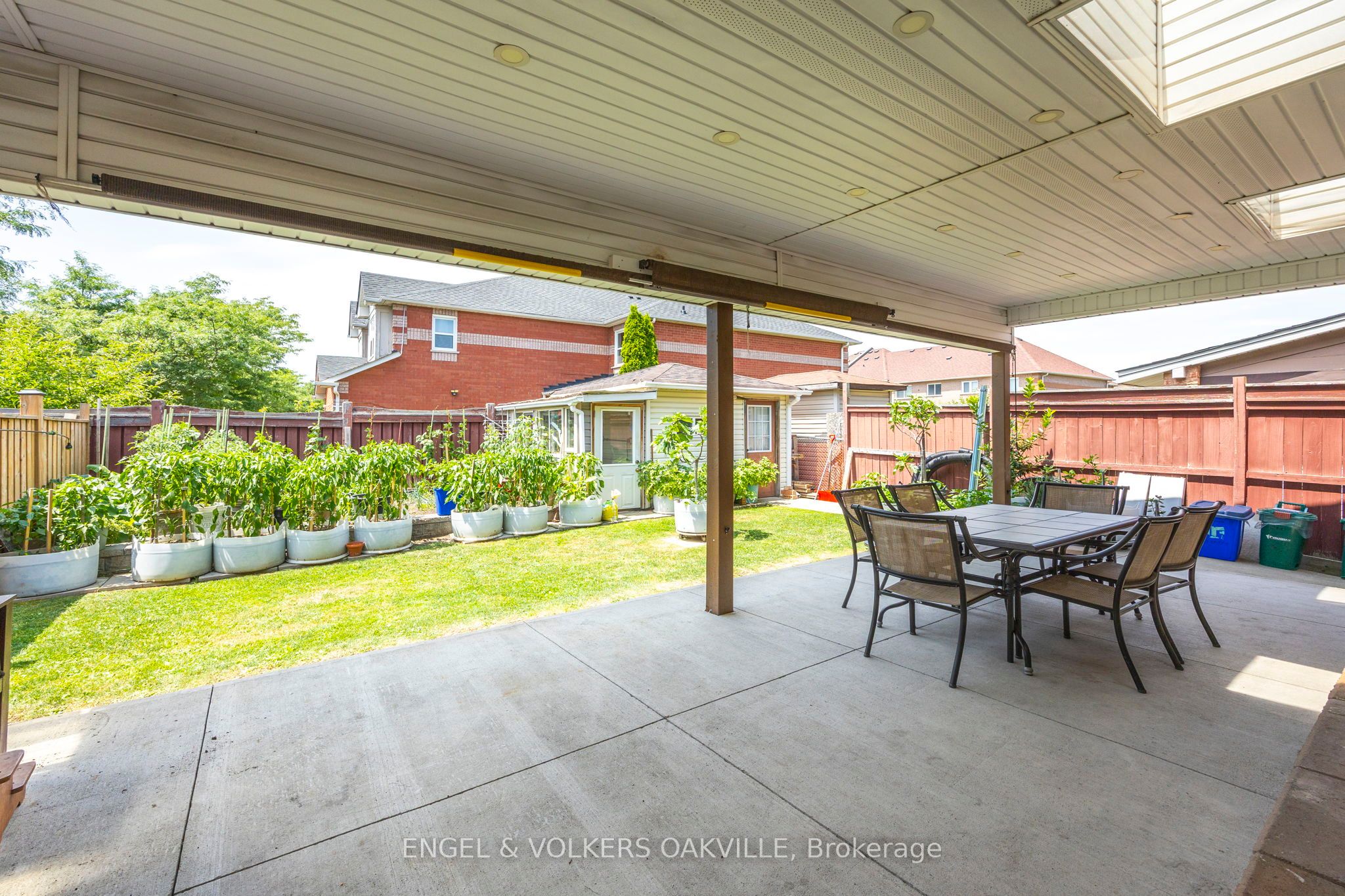 10 Crieff Avenue Property Photo 41