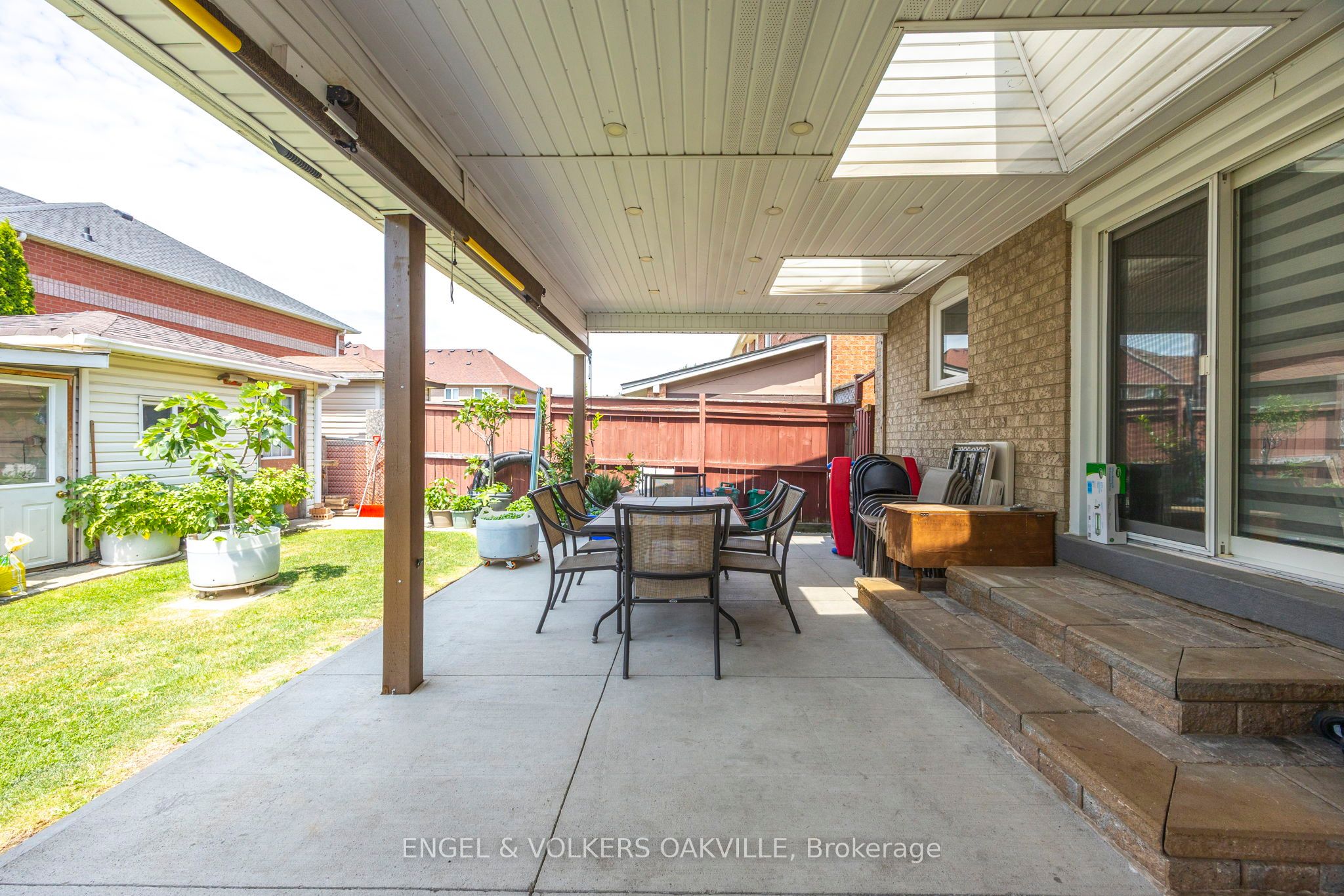 10 Crieff Avenue Property Photo 42