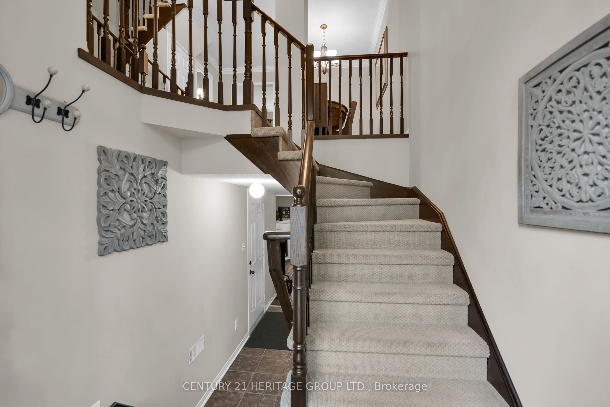 83 Mosaics Avenue Property Photo 4