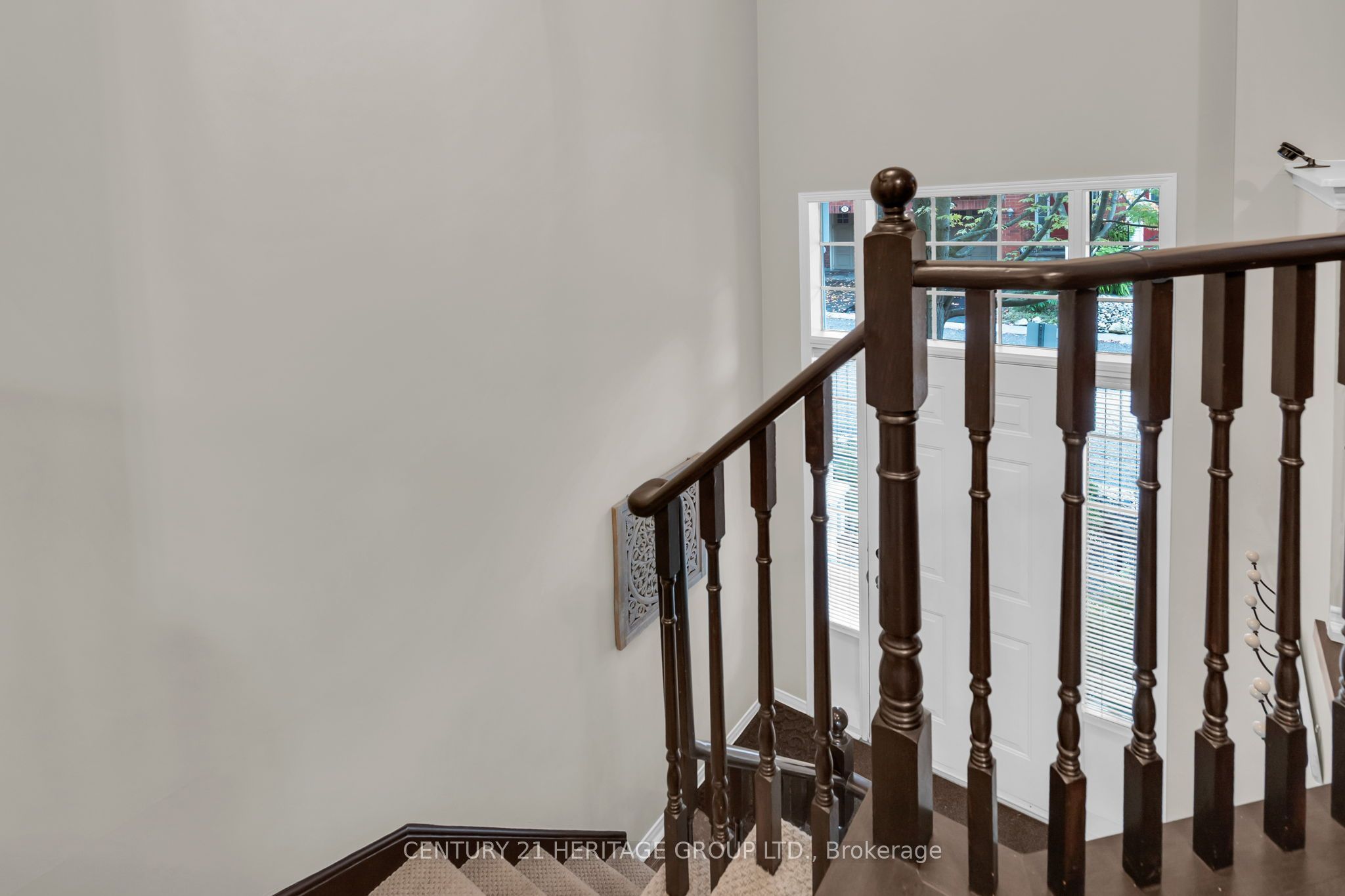 83 Mosaics Avenue Property Photo 6