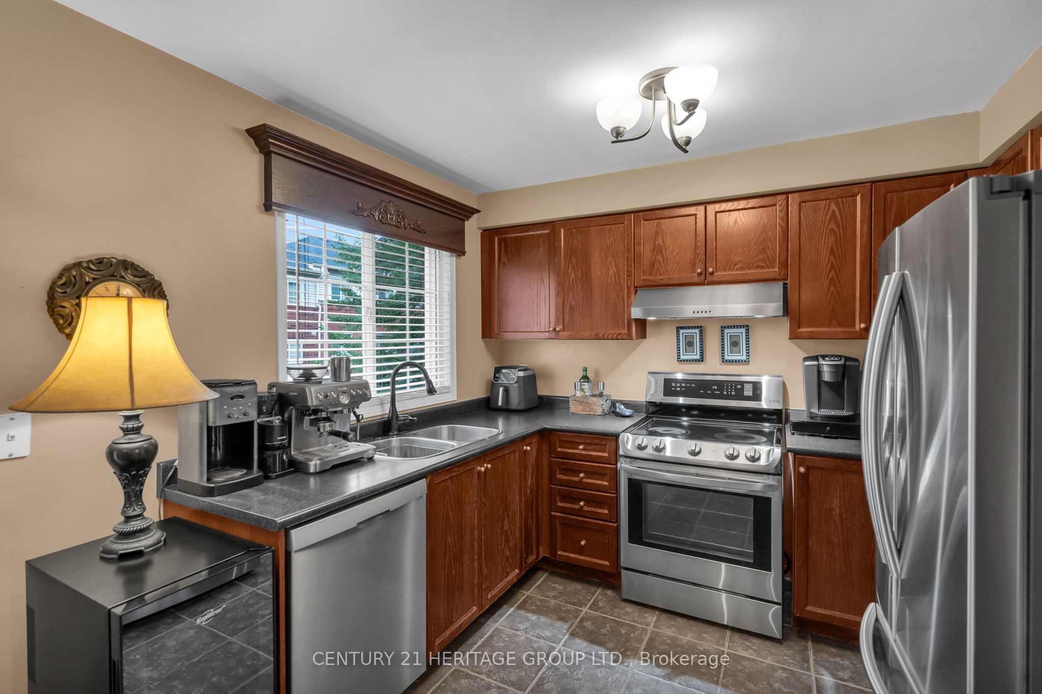 83 Mosaics Avenue Property Photo 17