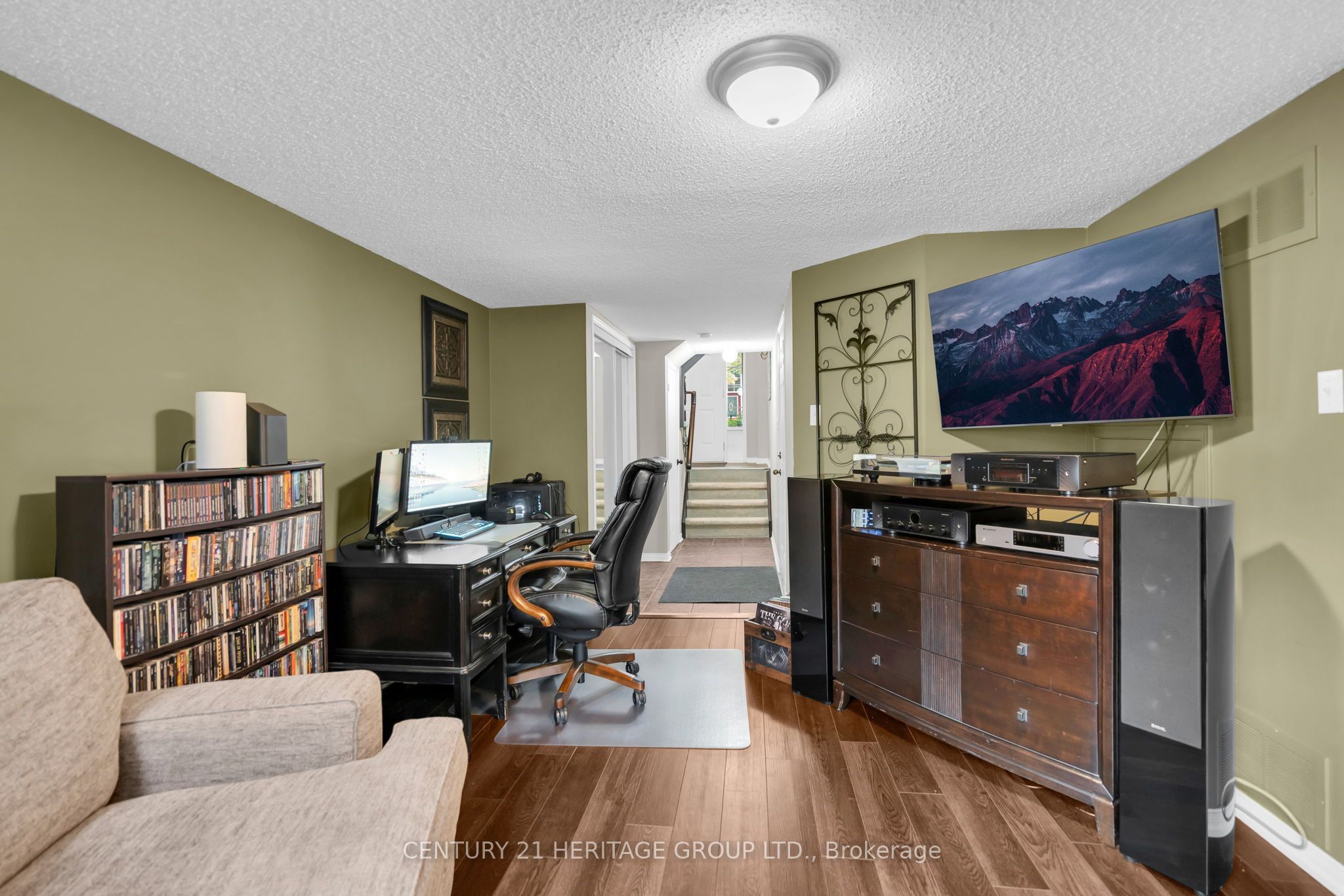 83 Mosaics Avenue Property Photo 33