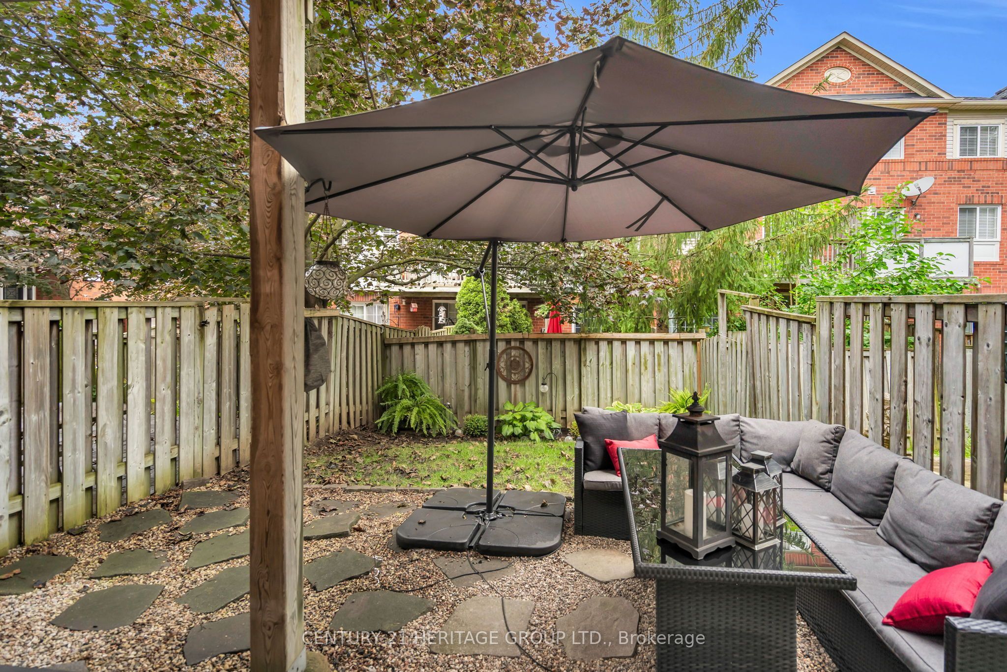83 Mosaics Avenue Property Photo 34