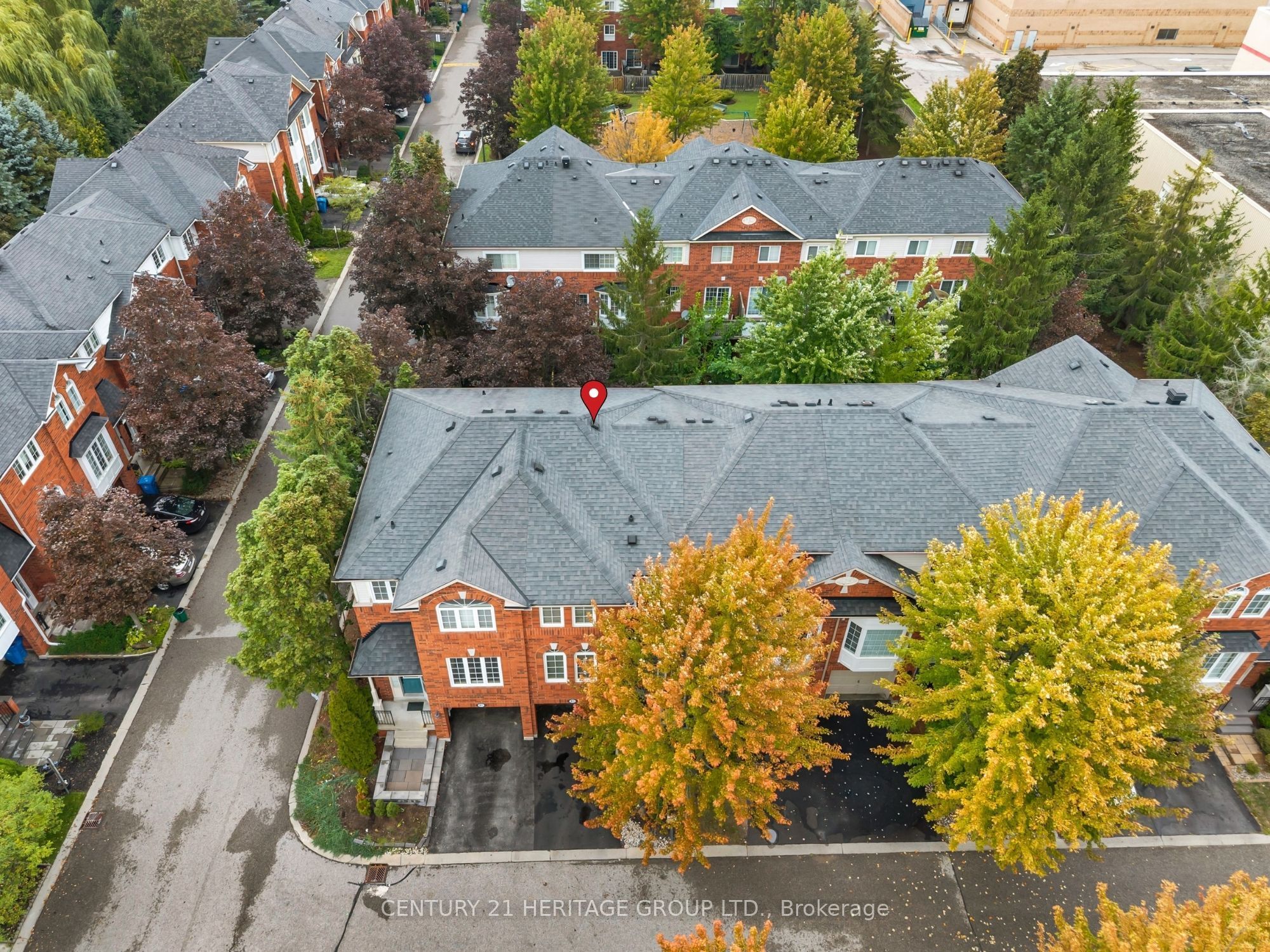 83 Mosaics Avenue Property Photo 40