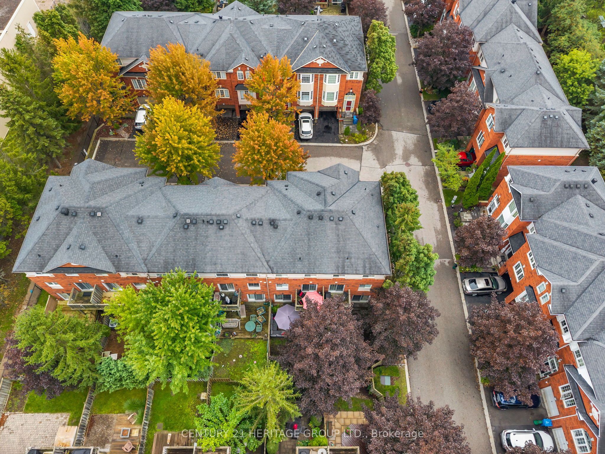83 Mosaics Avenue Property Photo 49