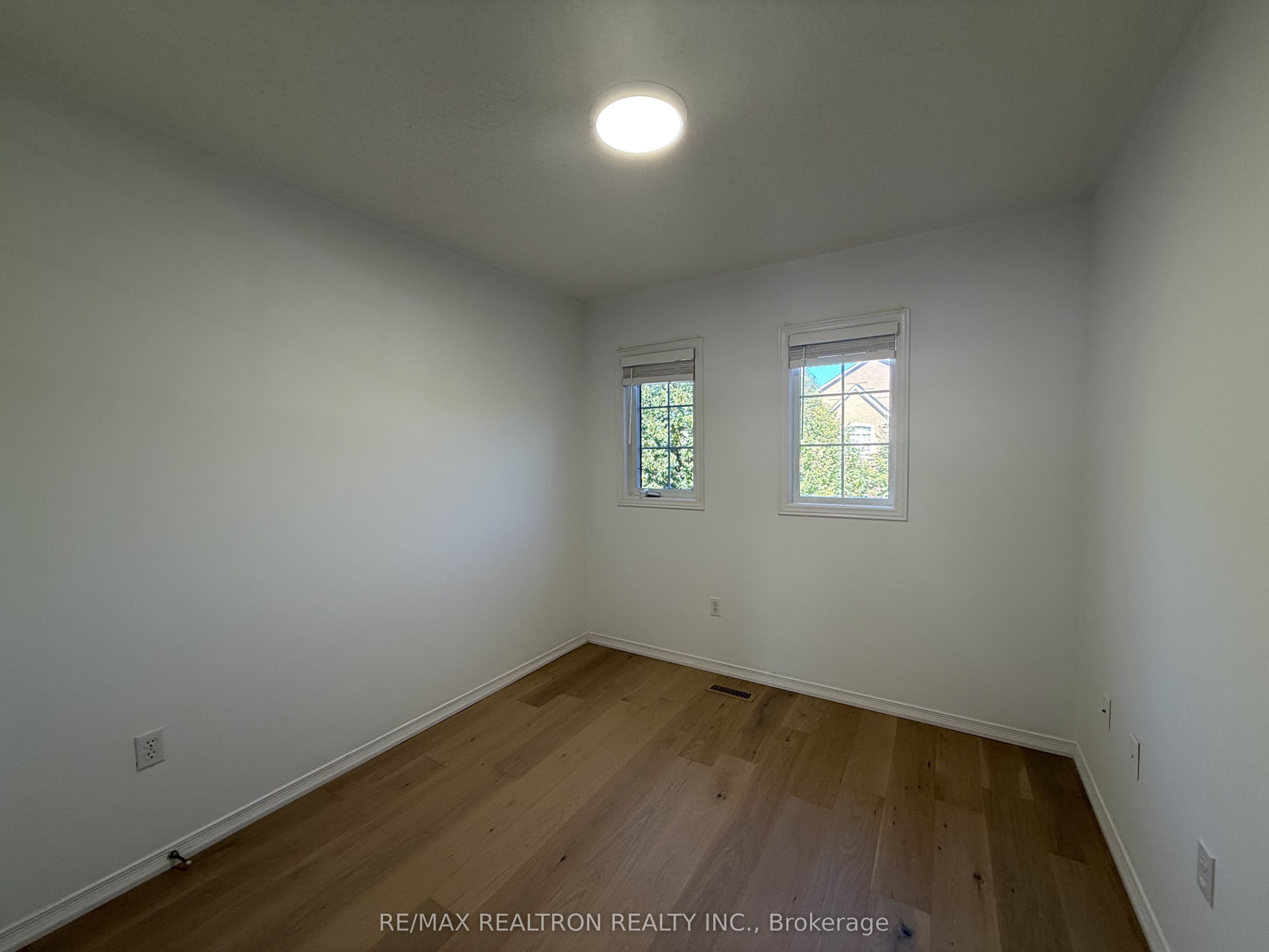 663 South Unionville Avenue Property Photo 9