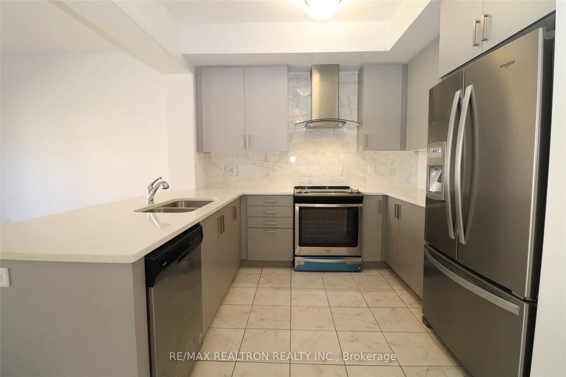 162 Harding Park Street Property Photo 8