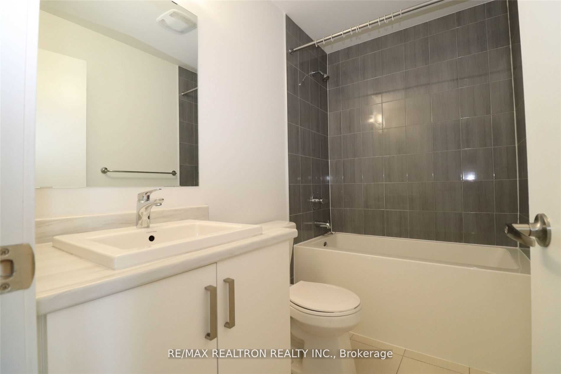 162 Harding Park Street Property Photo 20