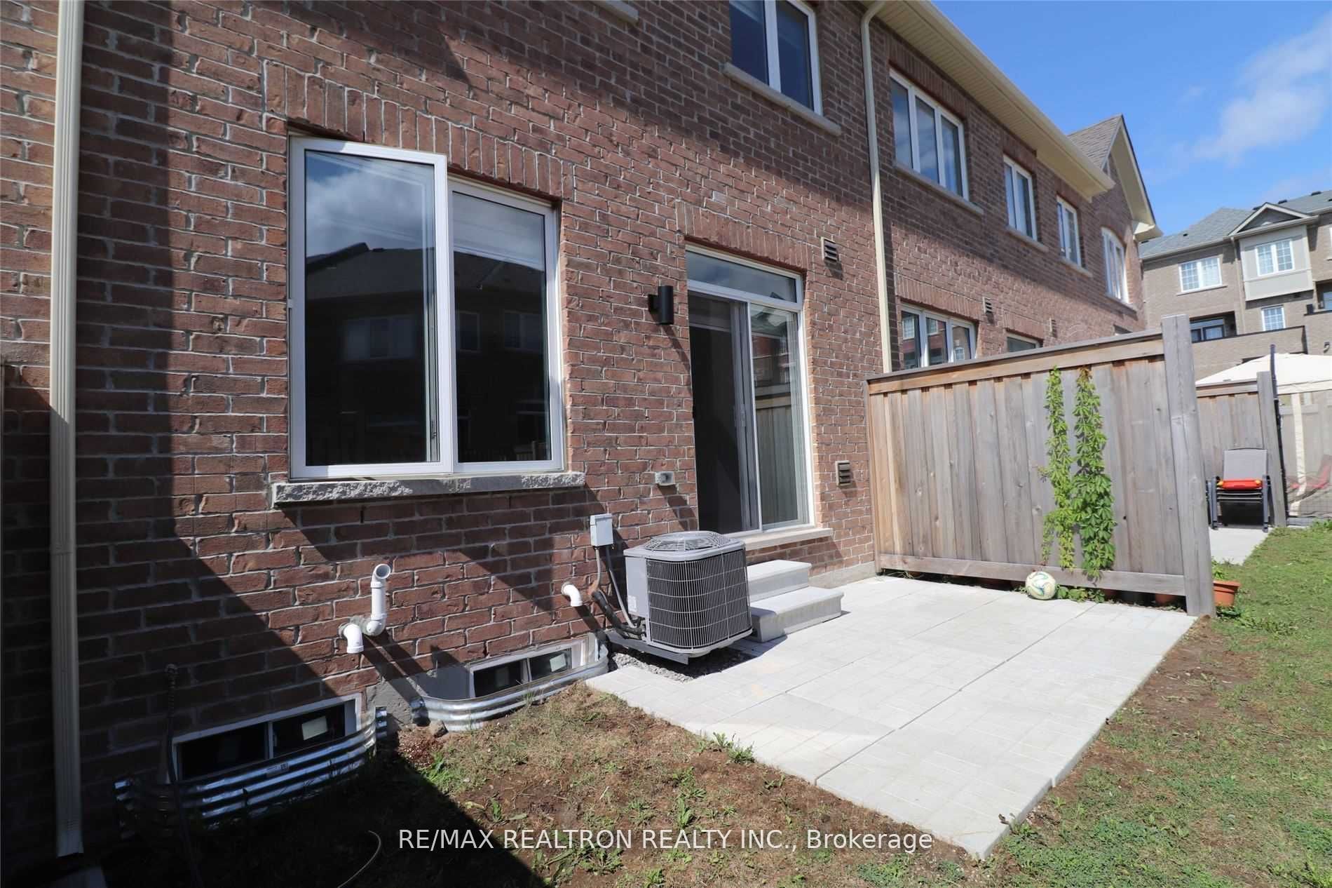 162 Harding Park Street Property Photo 26