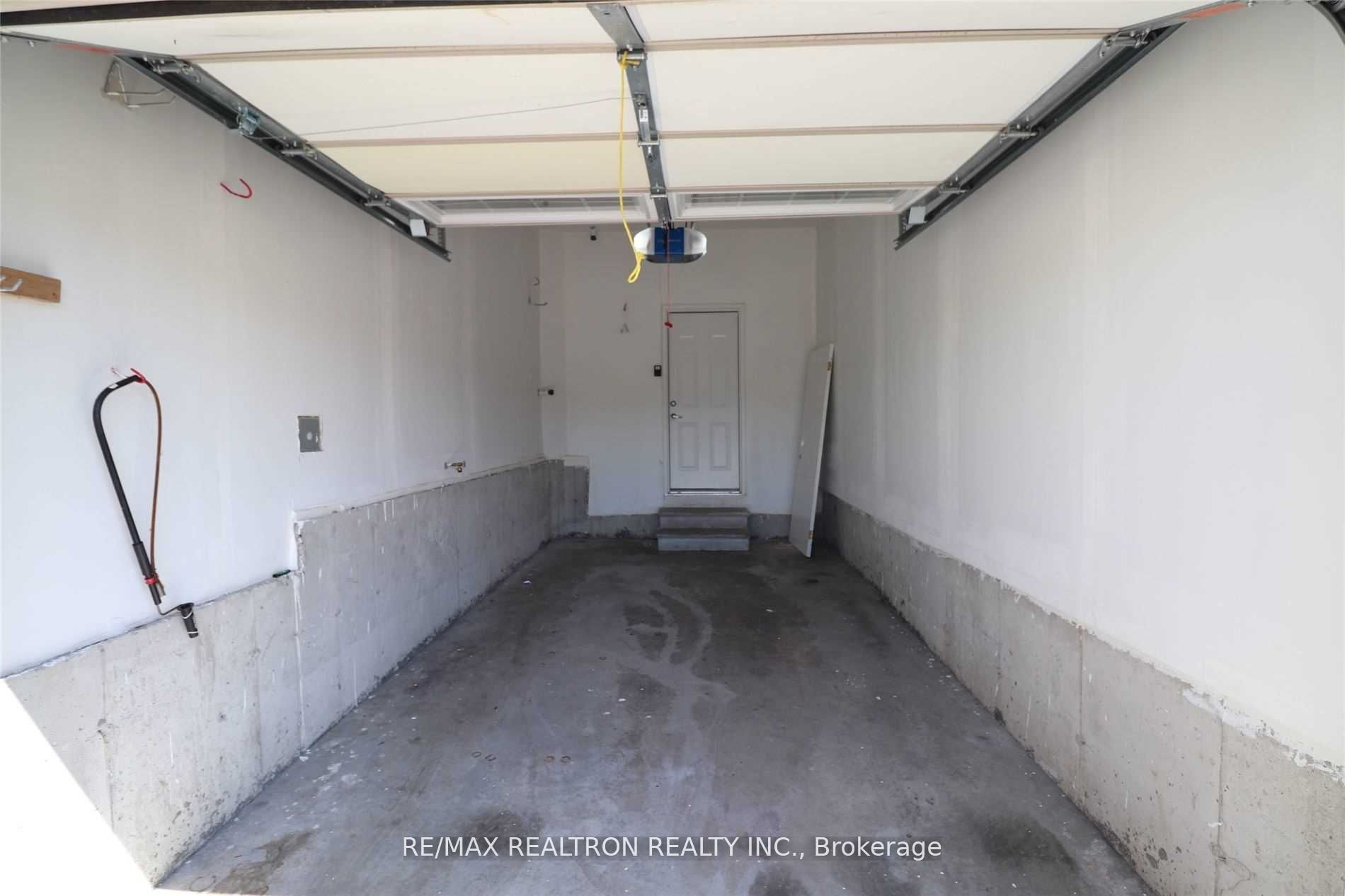162 Harding Park Street Property Photo 29