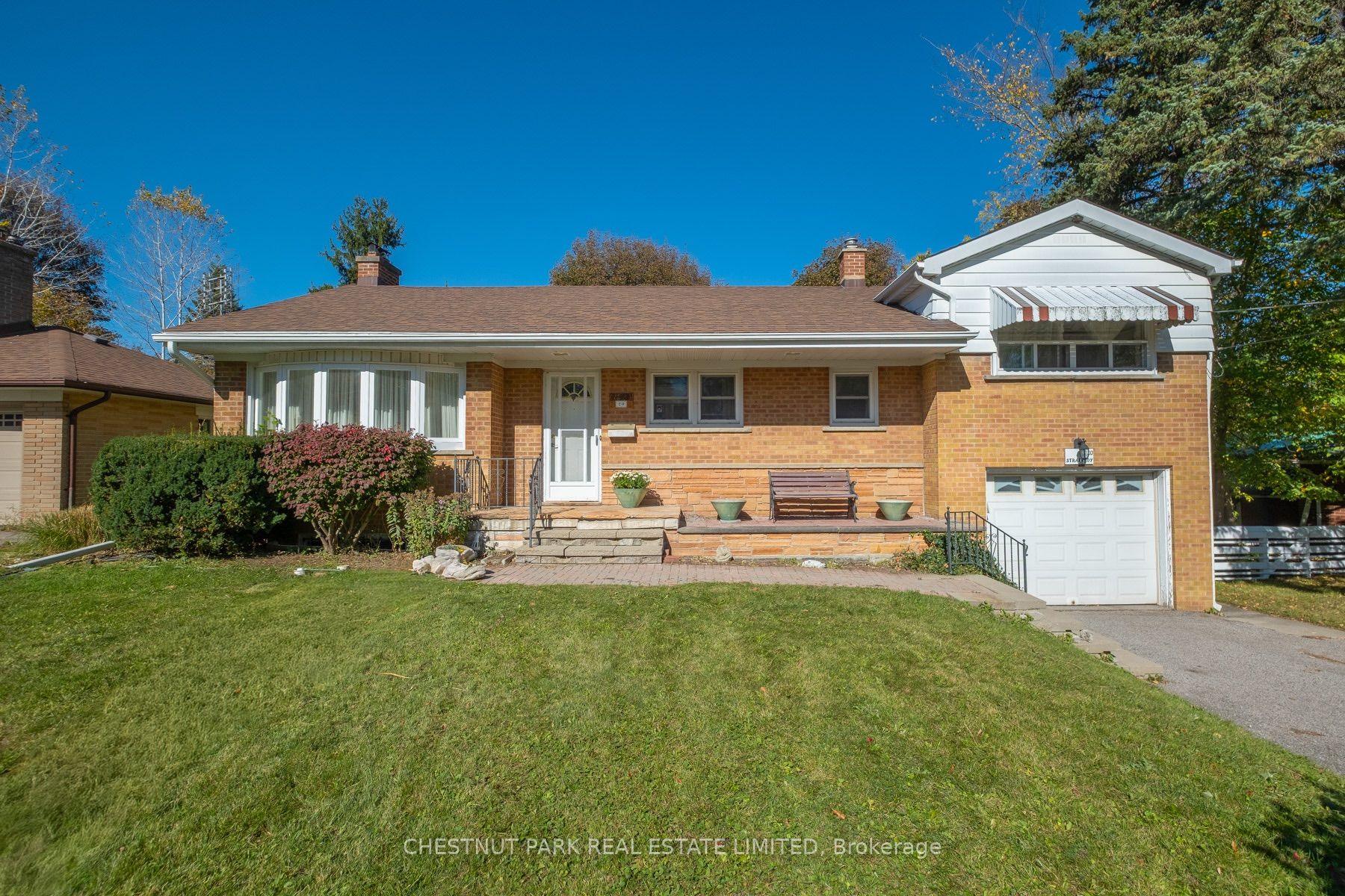 20 Strathroy Crescent Property Photo 1