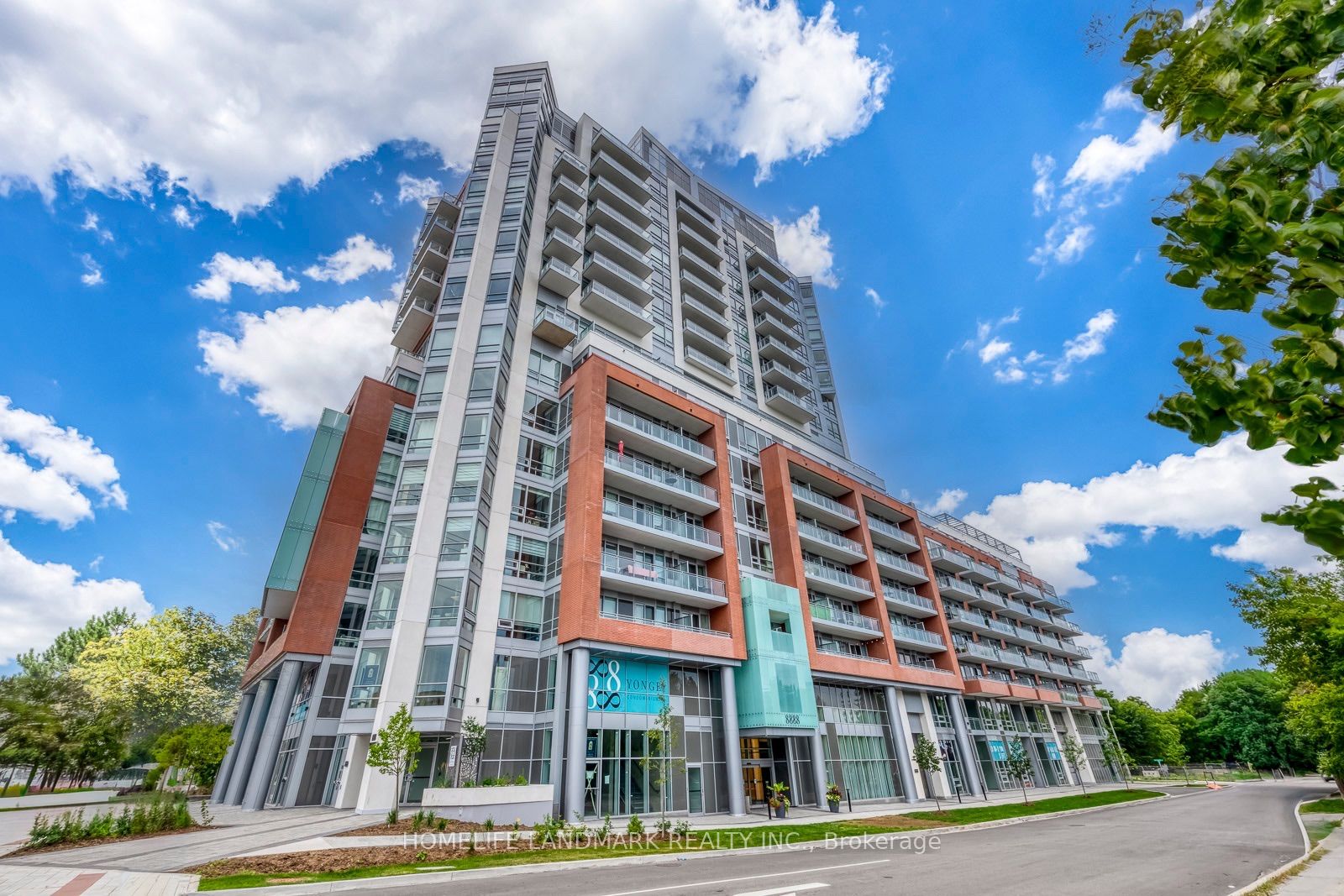 8888 Yonge Street 307 Property Photo 1