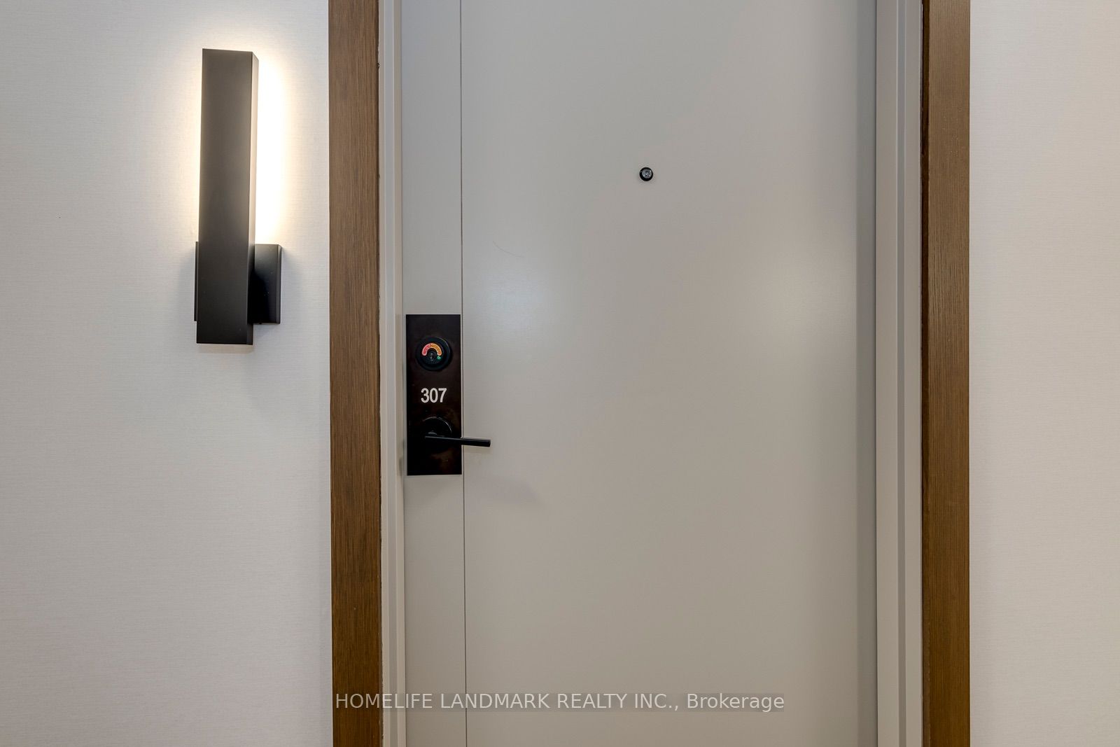 8888 Yonge Street 307 Property Photo 6