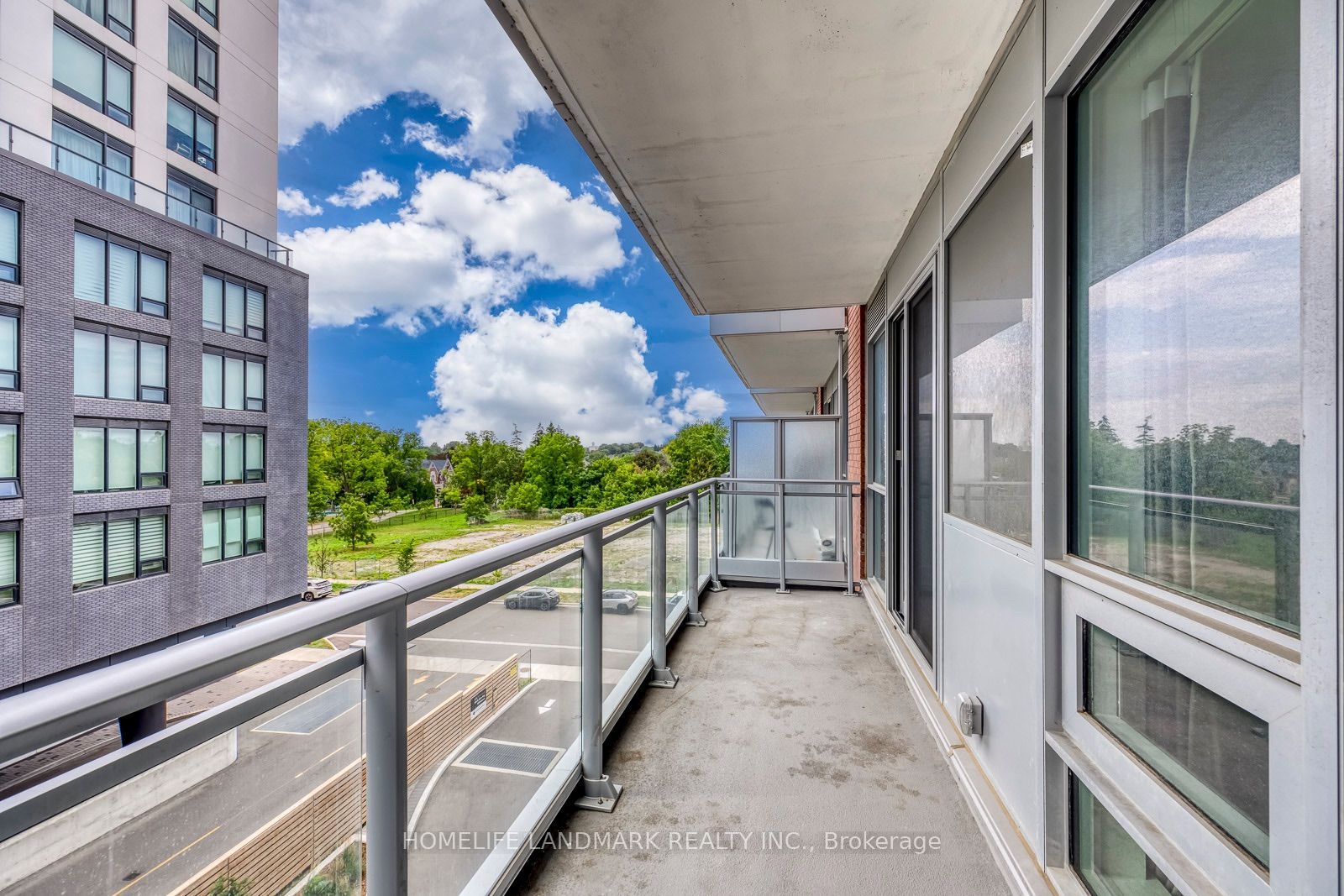 8888 Yonge Street 307 Property Photo 13