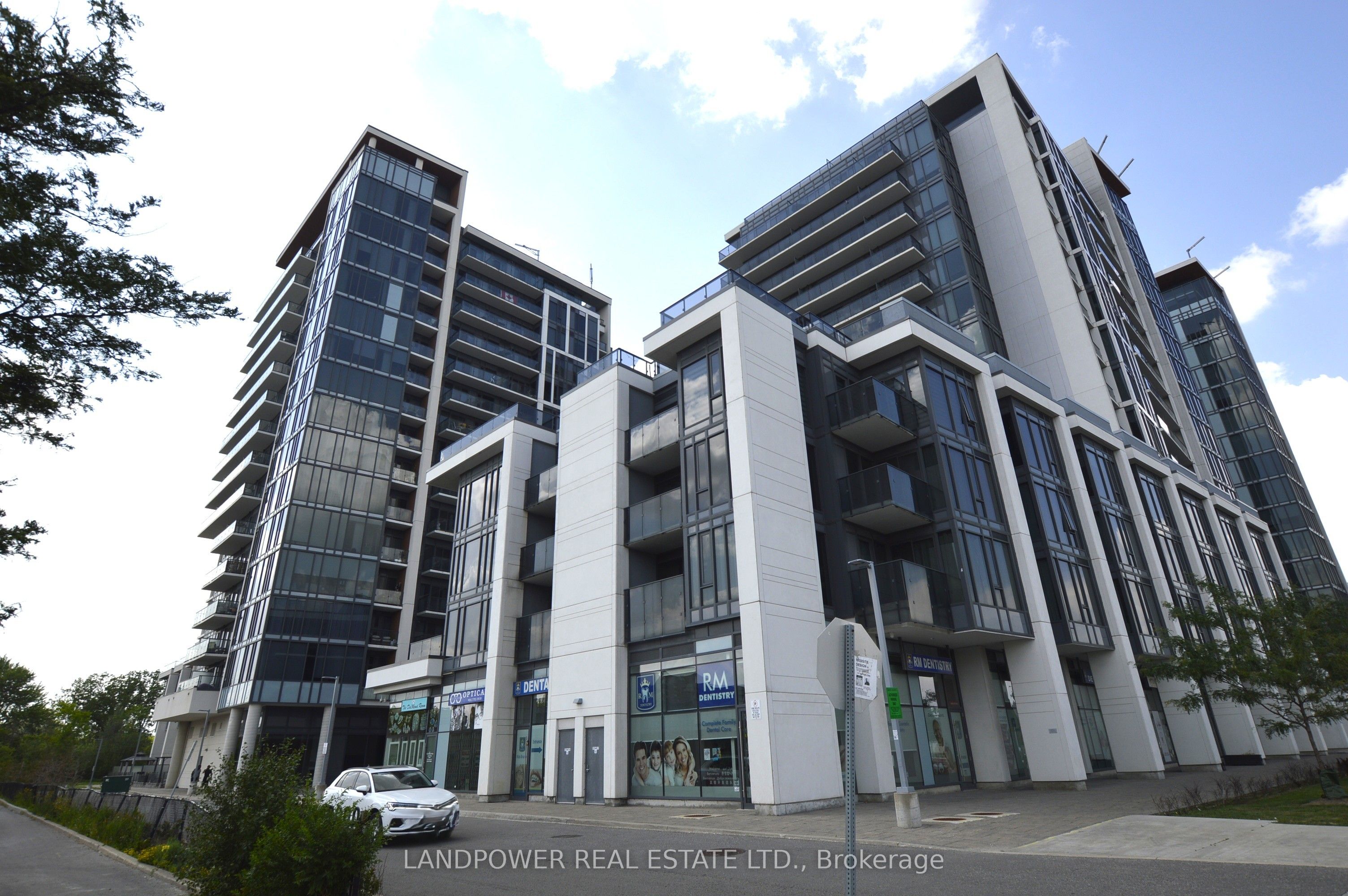 9618 Yonge Street 220 Property Photo 1