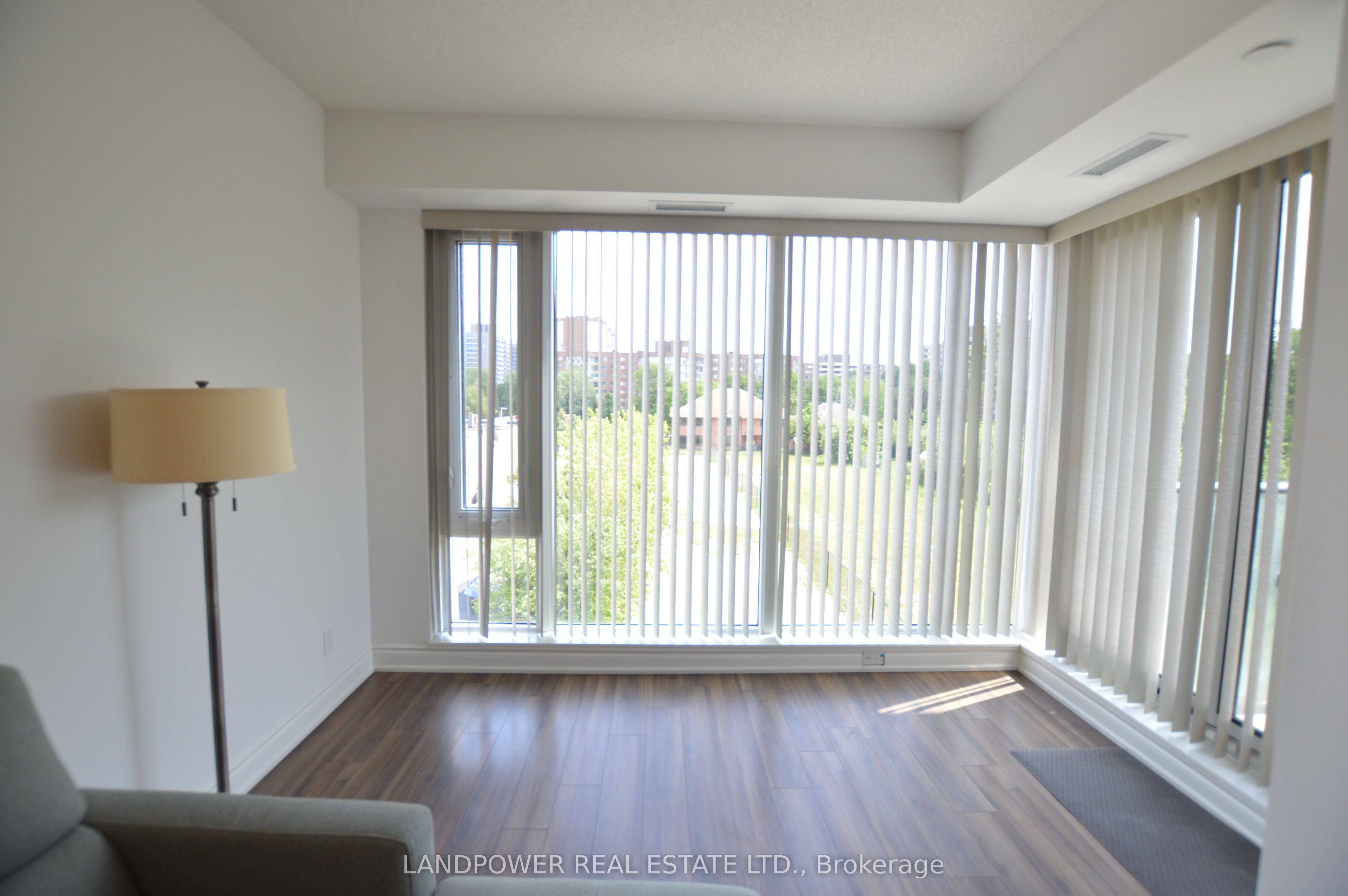 9618 Yonge Street 220 Property Photo 14