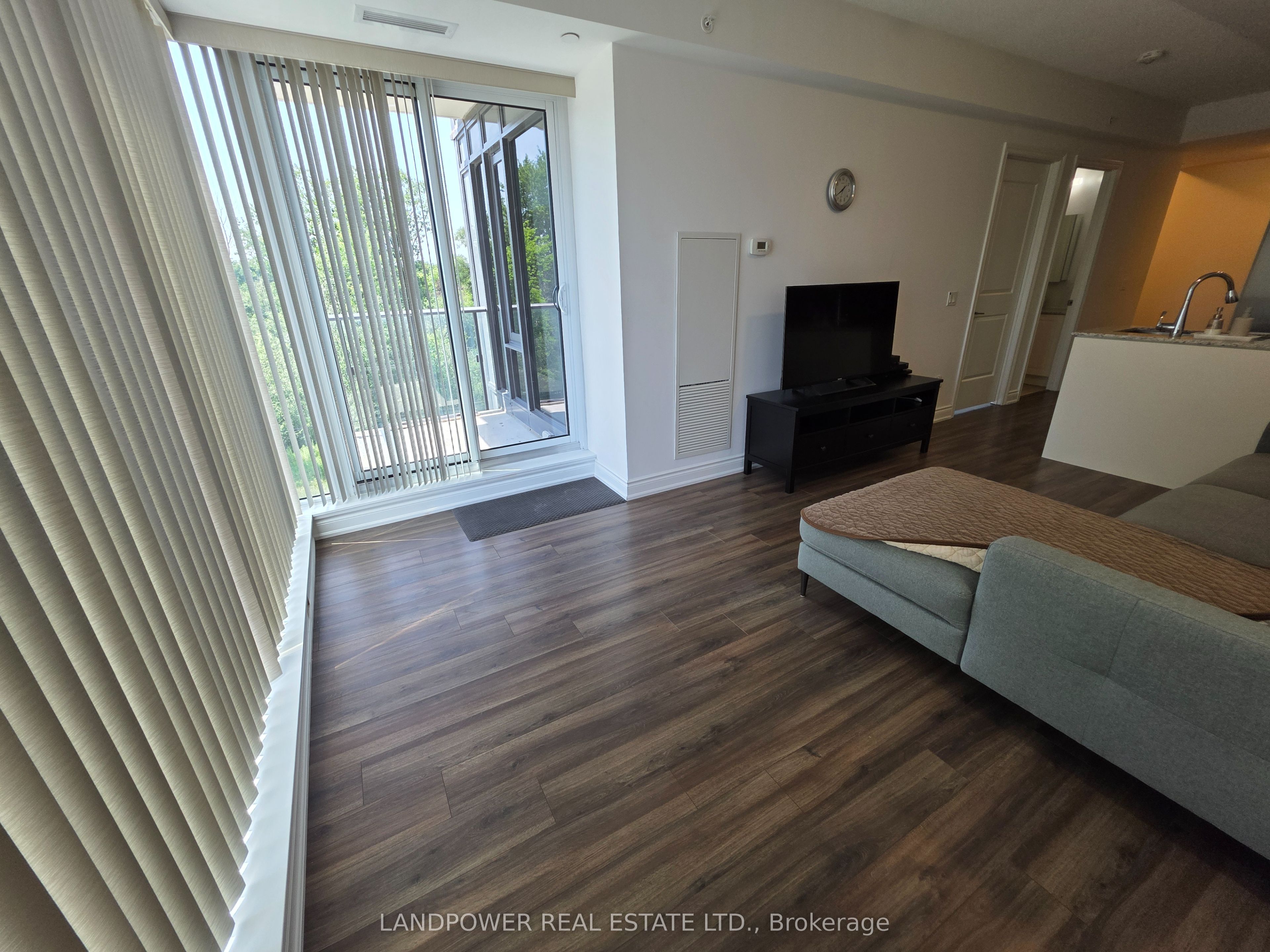 9618 Yonge Street 220 Property Photo 15