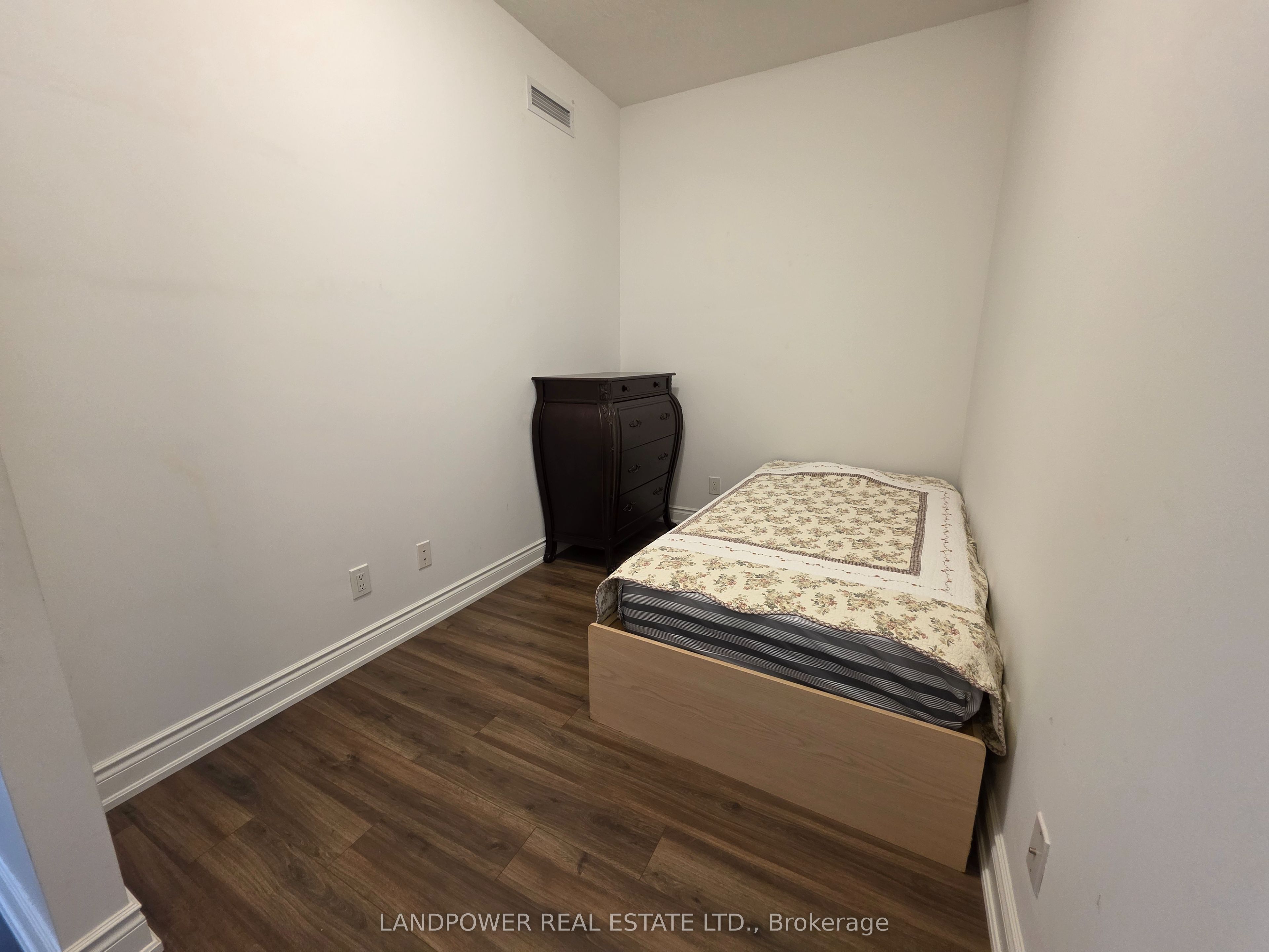 9618 Yonge Street 220 Property Photo 24