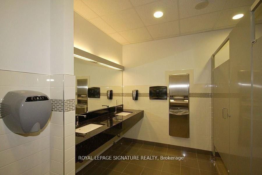 7191 Yonge Street 607 Property Photo 12