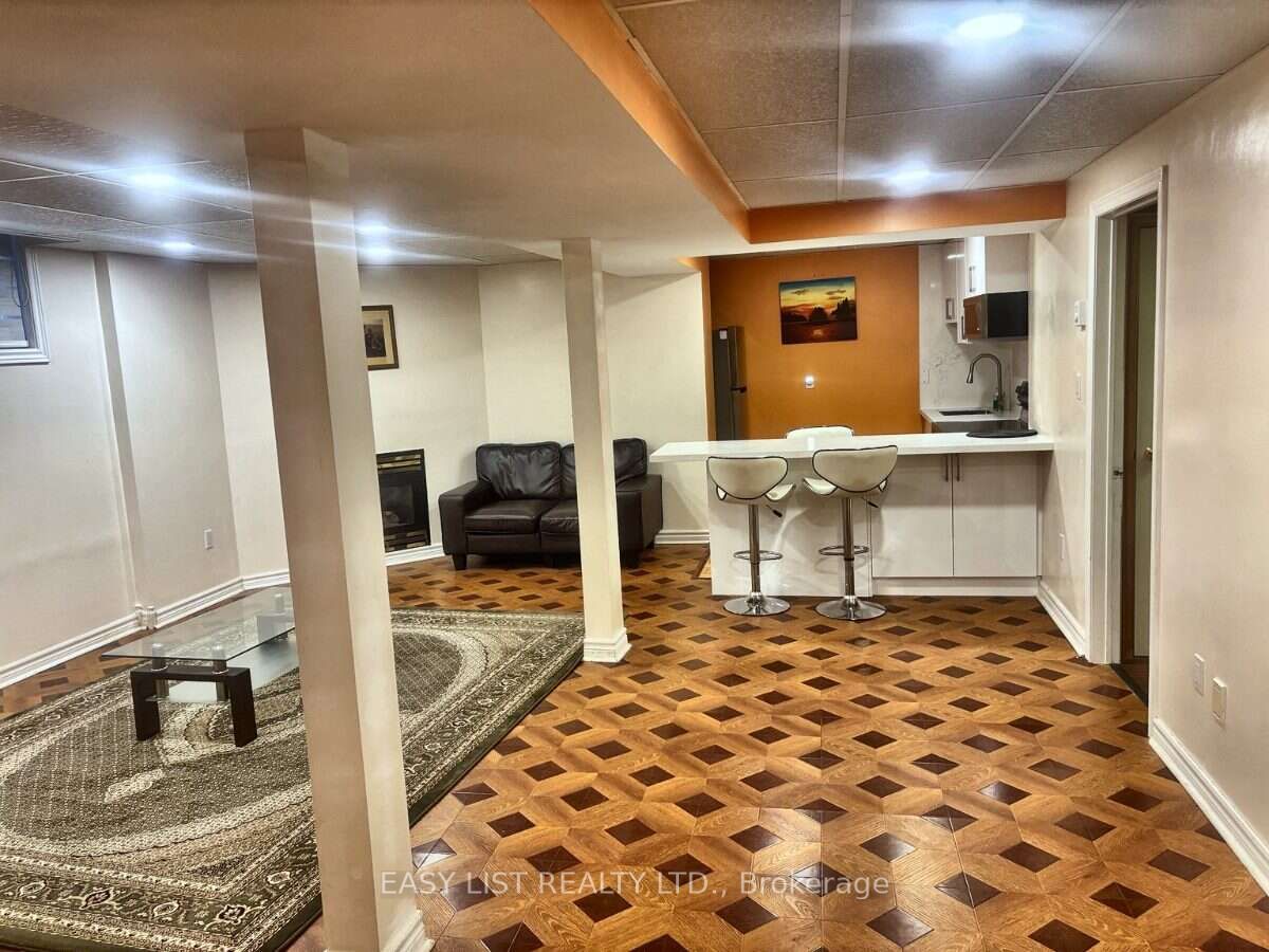 31 Canyon Creek Avenue Property Photo 2