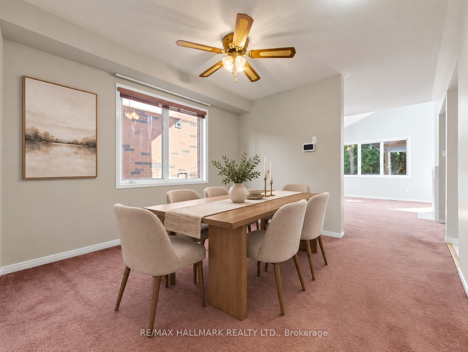 416 Heddle Crescent Property Photo 8