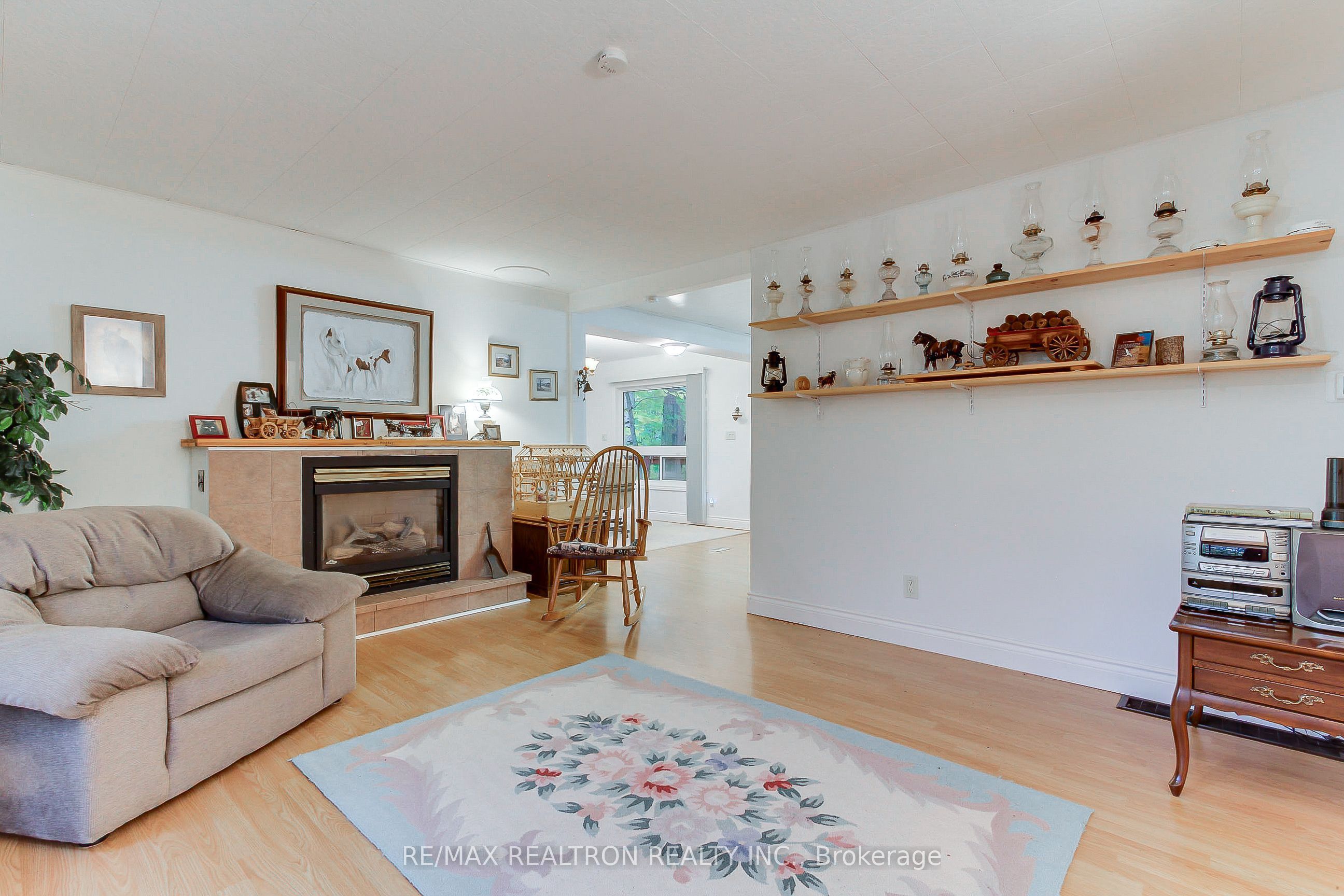 12603 Leslie Street Property Photo 8