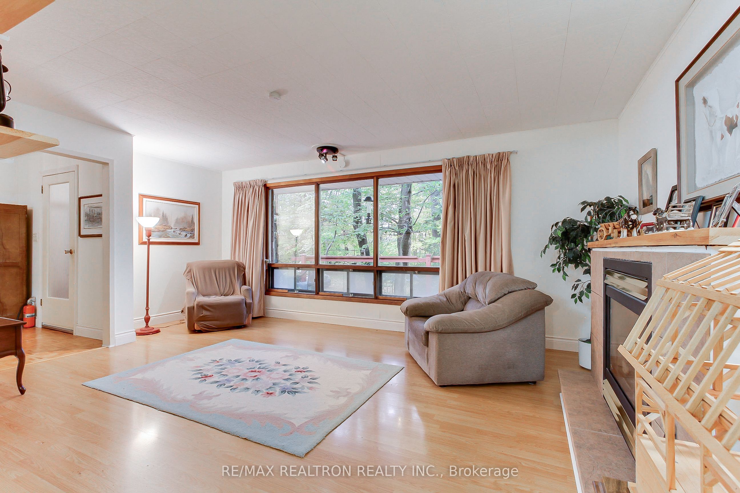 12603 Leslie Street Property Photo 9