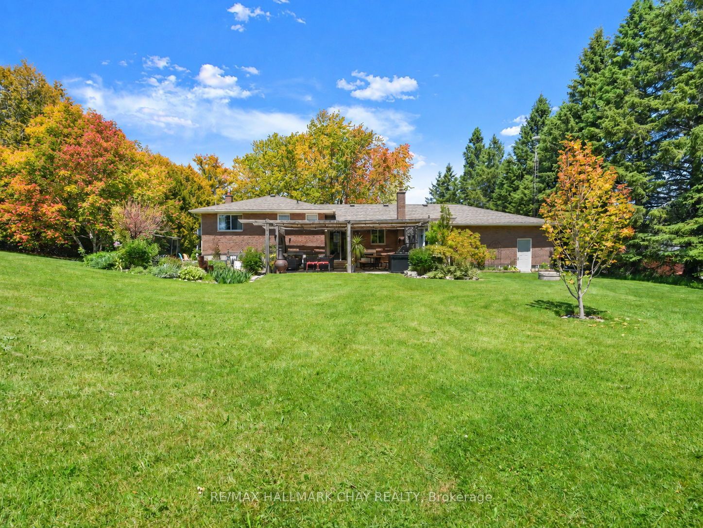 6815 4th Line Property Photo 34