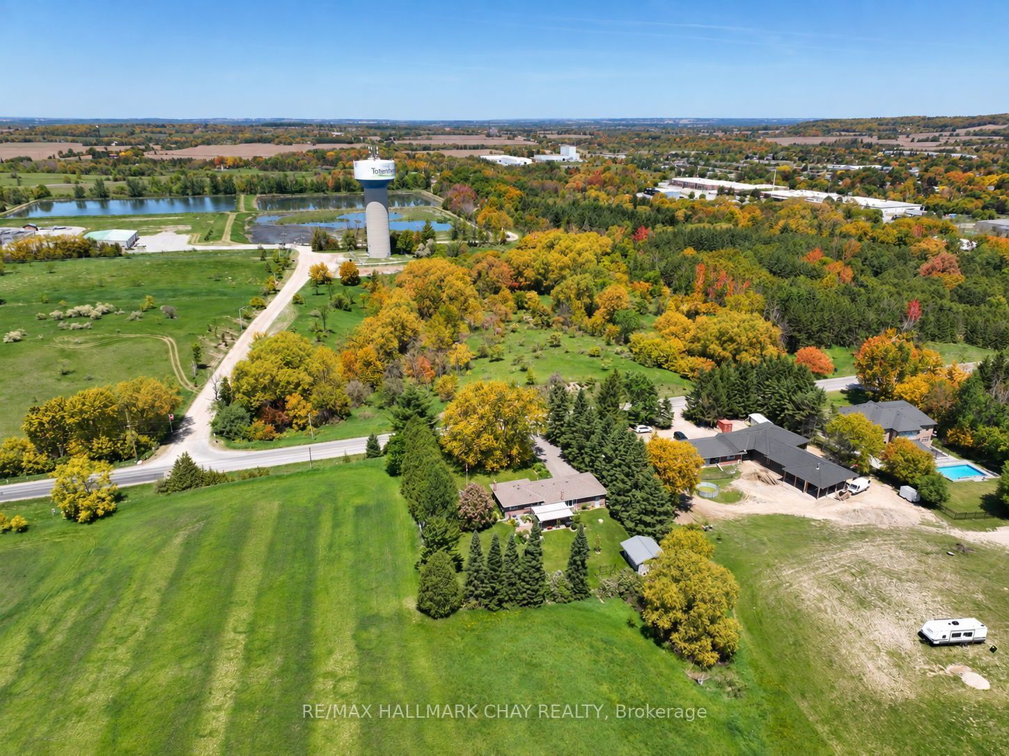 6815 4th Line Property Photo 37