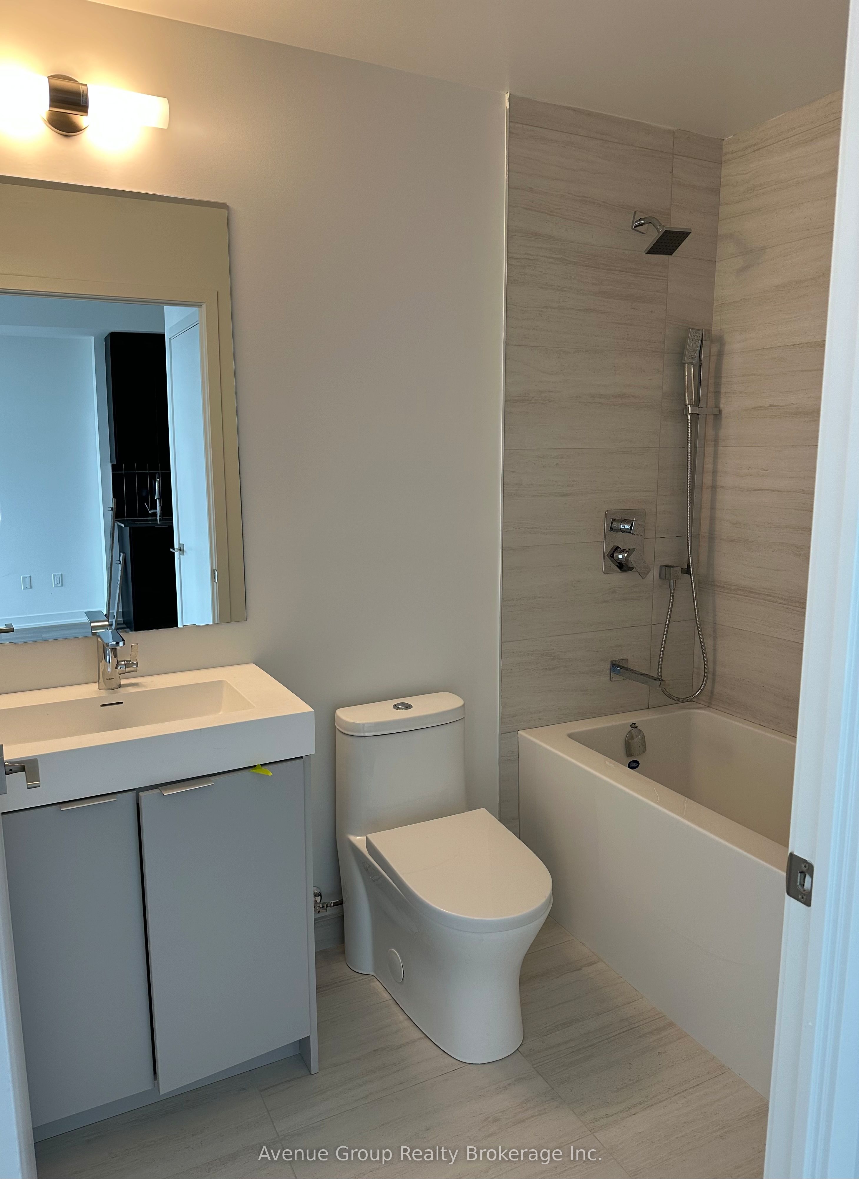 474 Caldari Road 1107 Property Photo 5