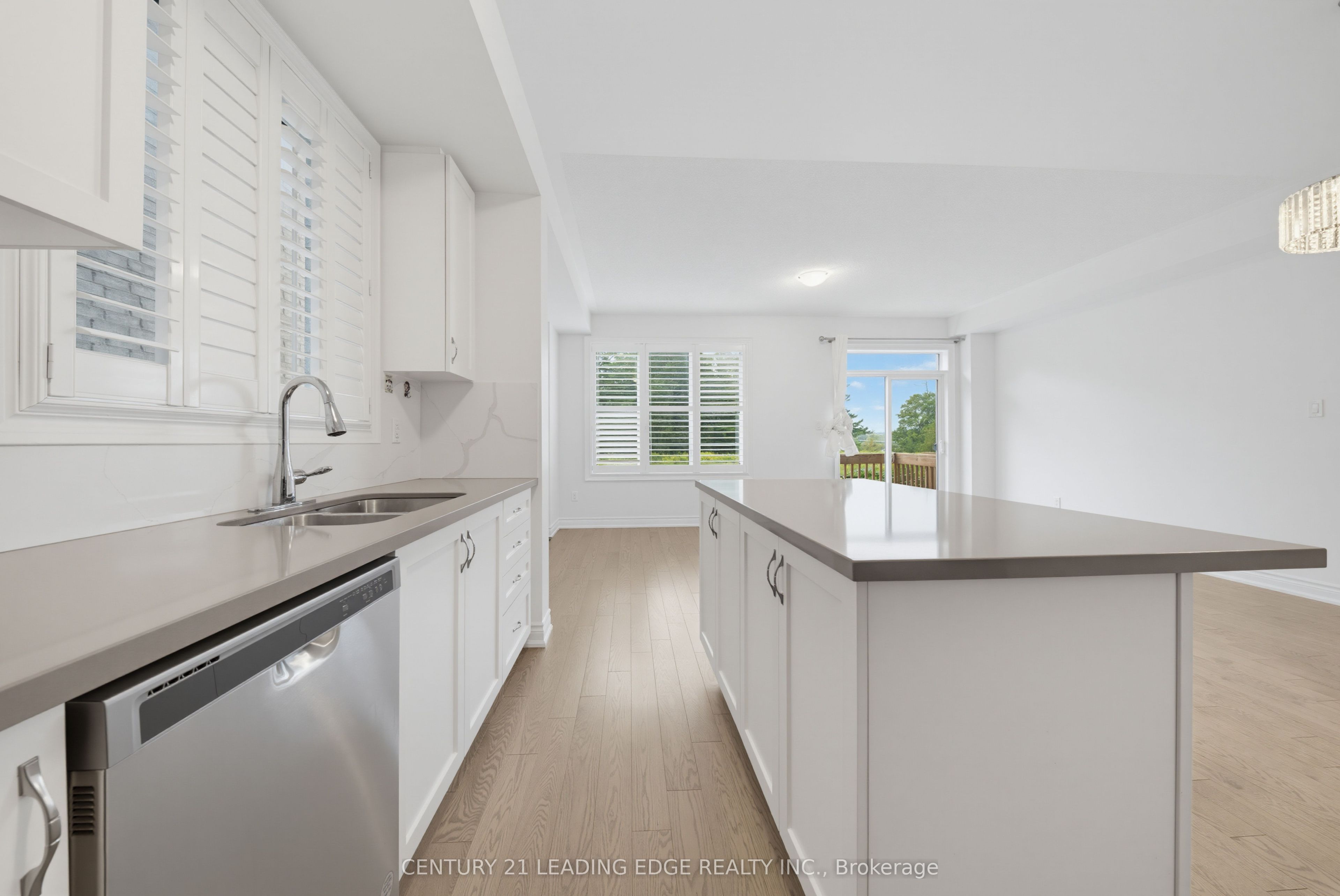 28 Liam Lane Property Photo 10