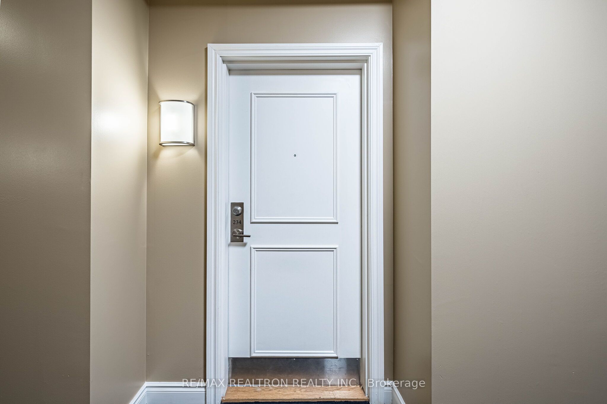 10211 Keele Street 234 Property Photo 4