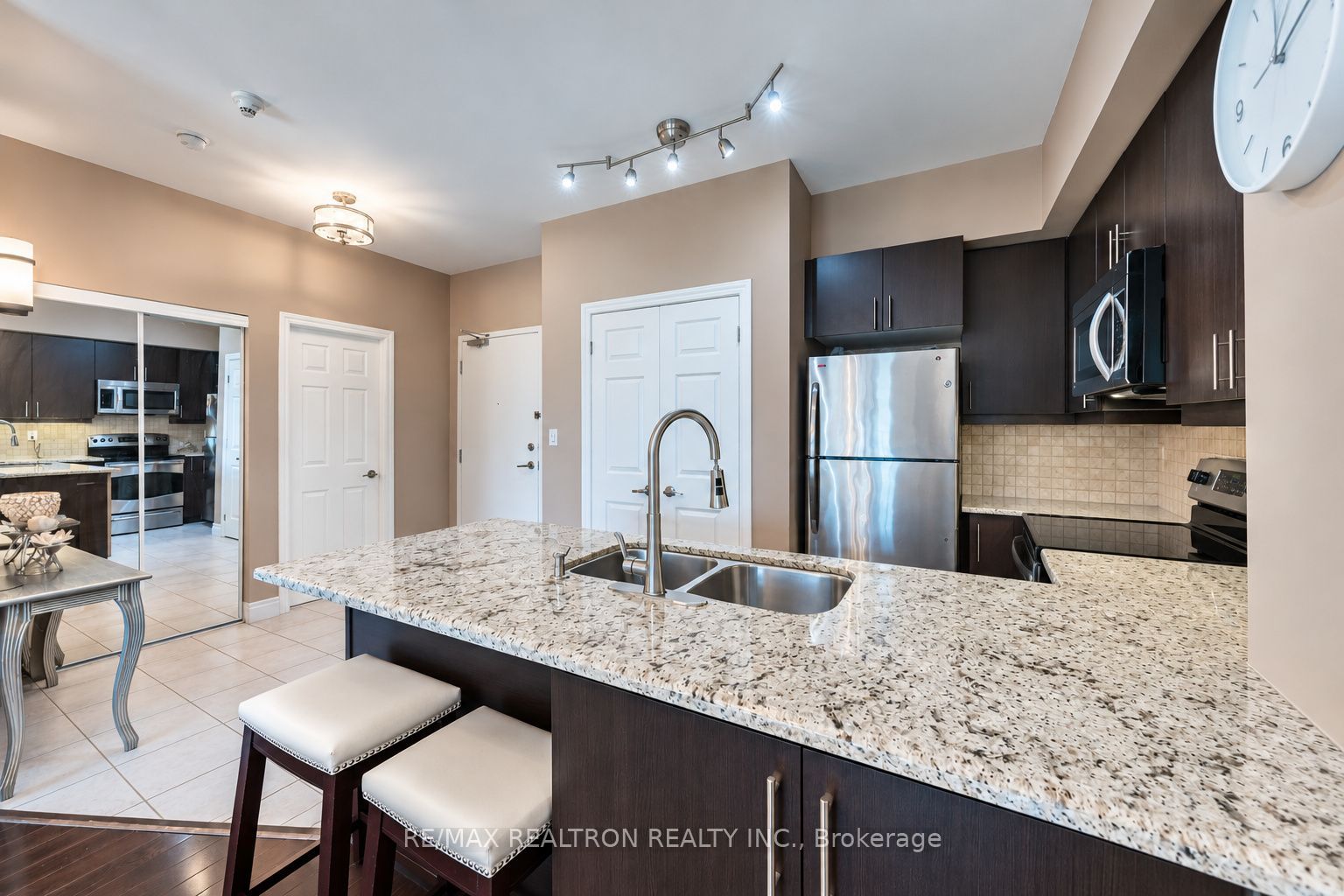 10211 Keele Street 234 Property Photo 10