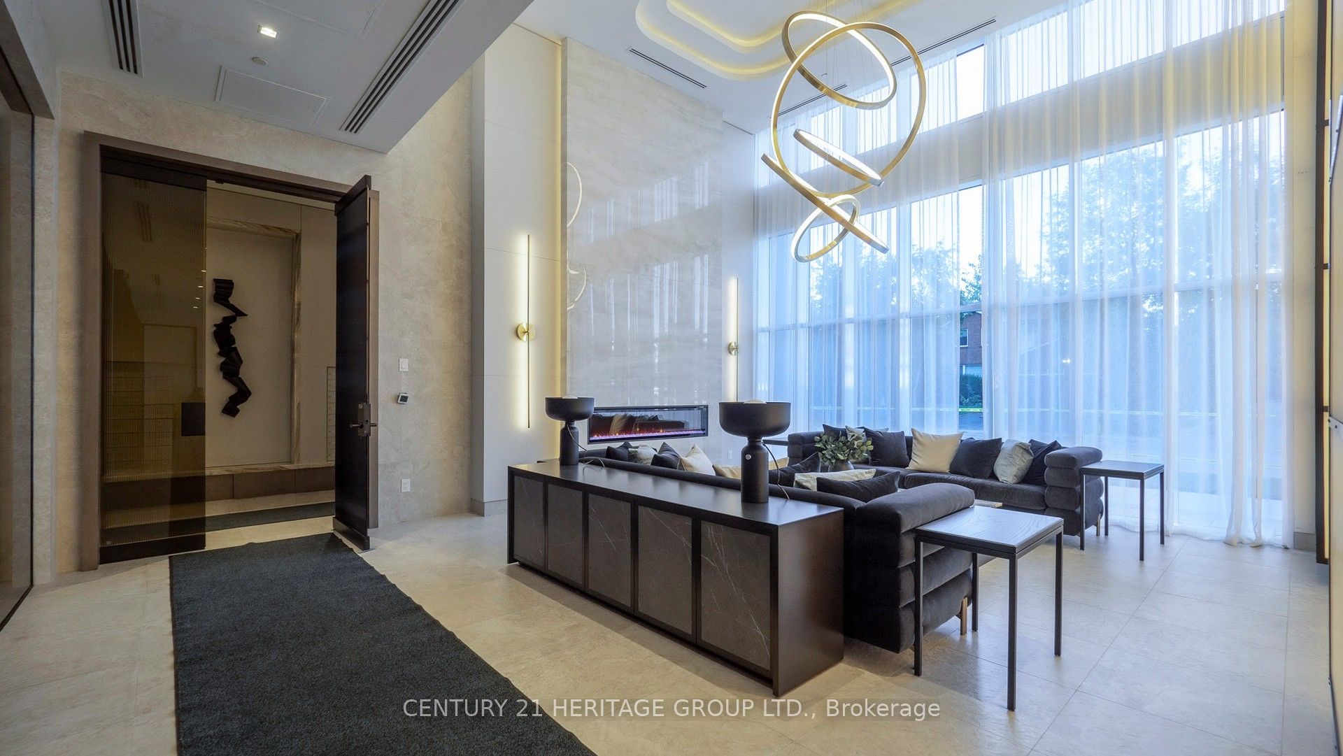 8888 Yonge Street 325 Property Photo 6