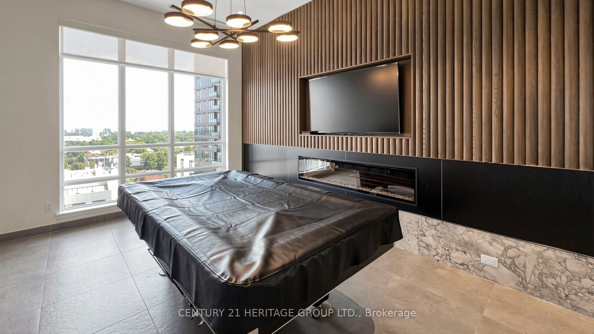 8888 Yonge Street 325 Property Photo 15