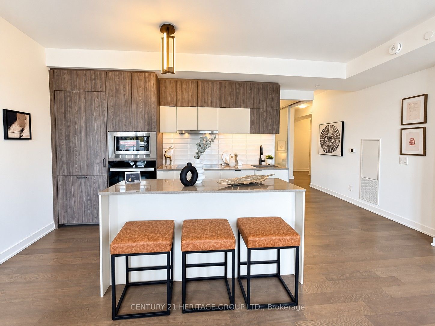 8888 Yonge Street 325 Property Photo 37