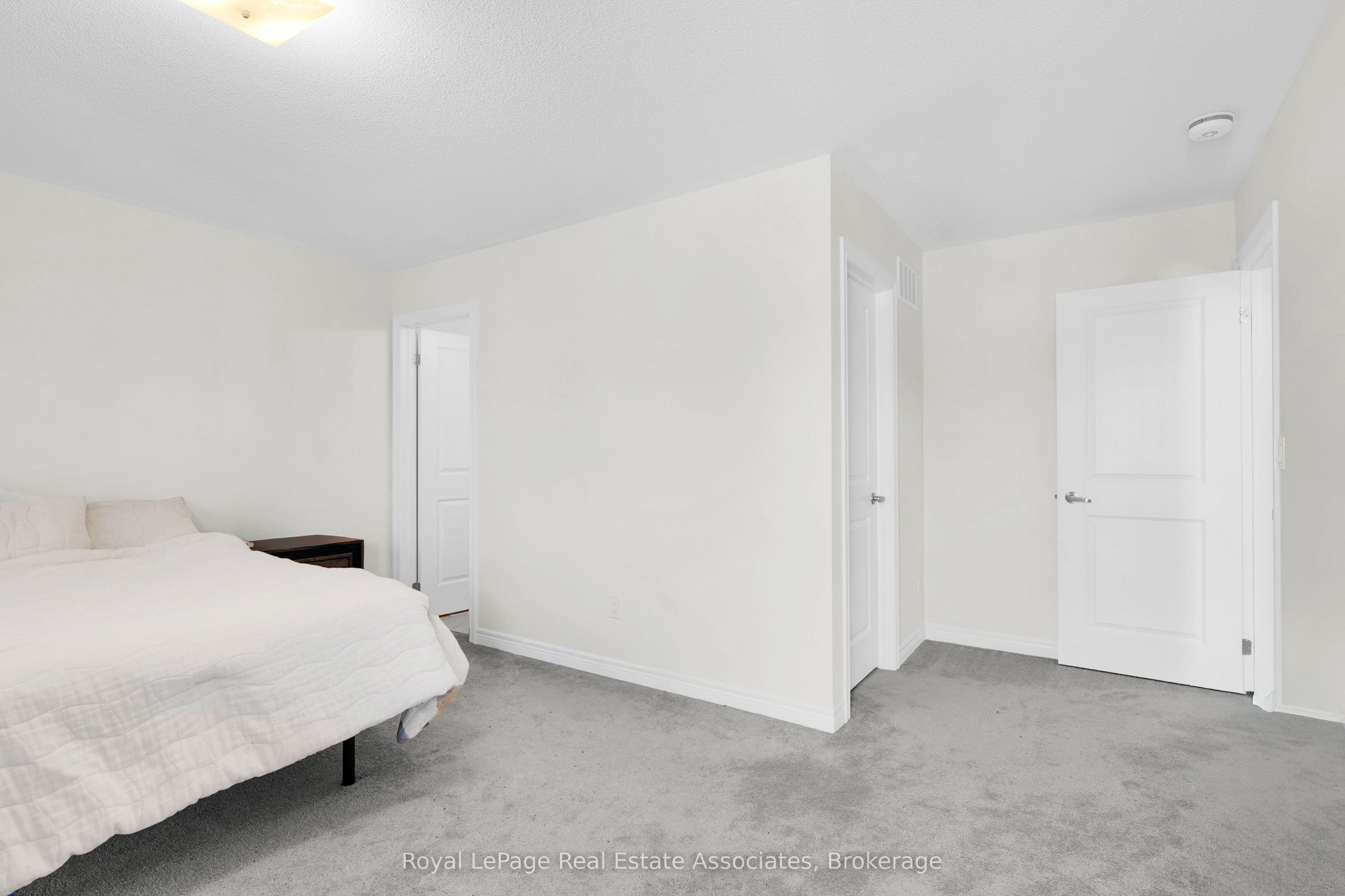 1418 Davis Loop Property Photo 30