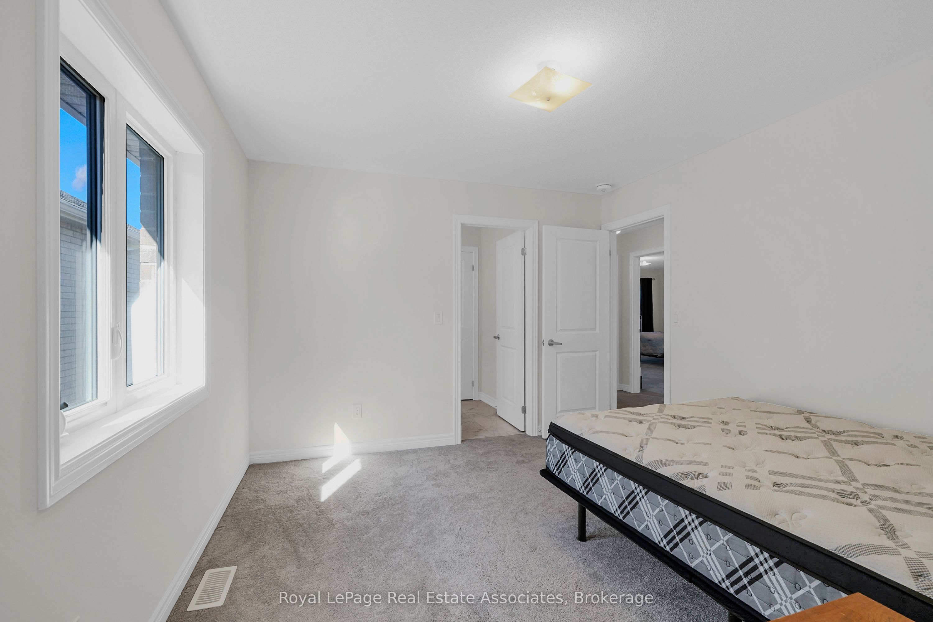 1418 Davis Loop Property Photo 37