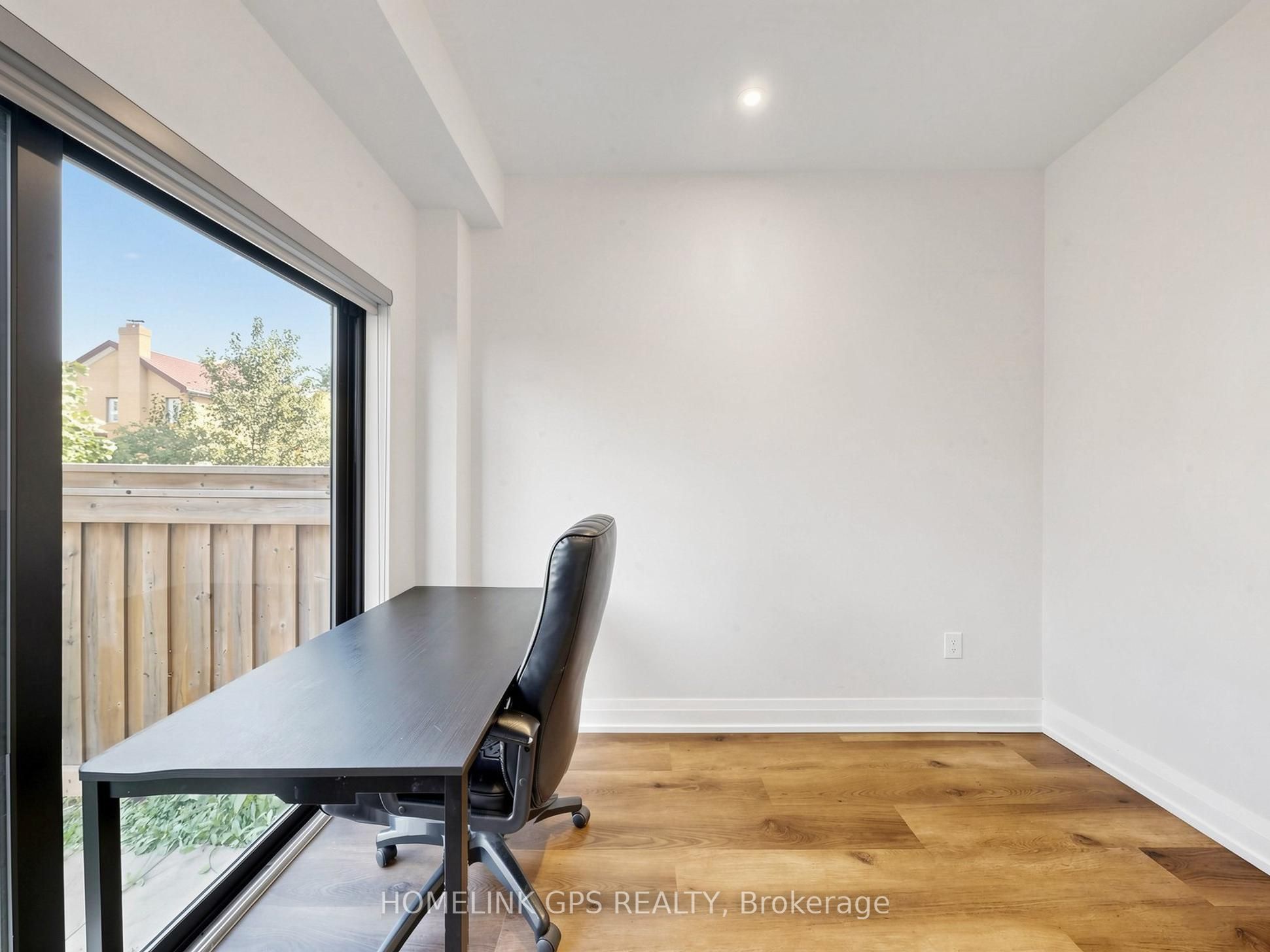 12 Hostel Lane Property Photo 29