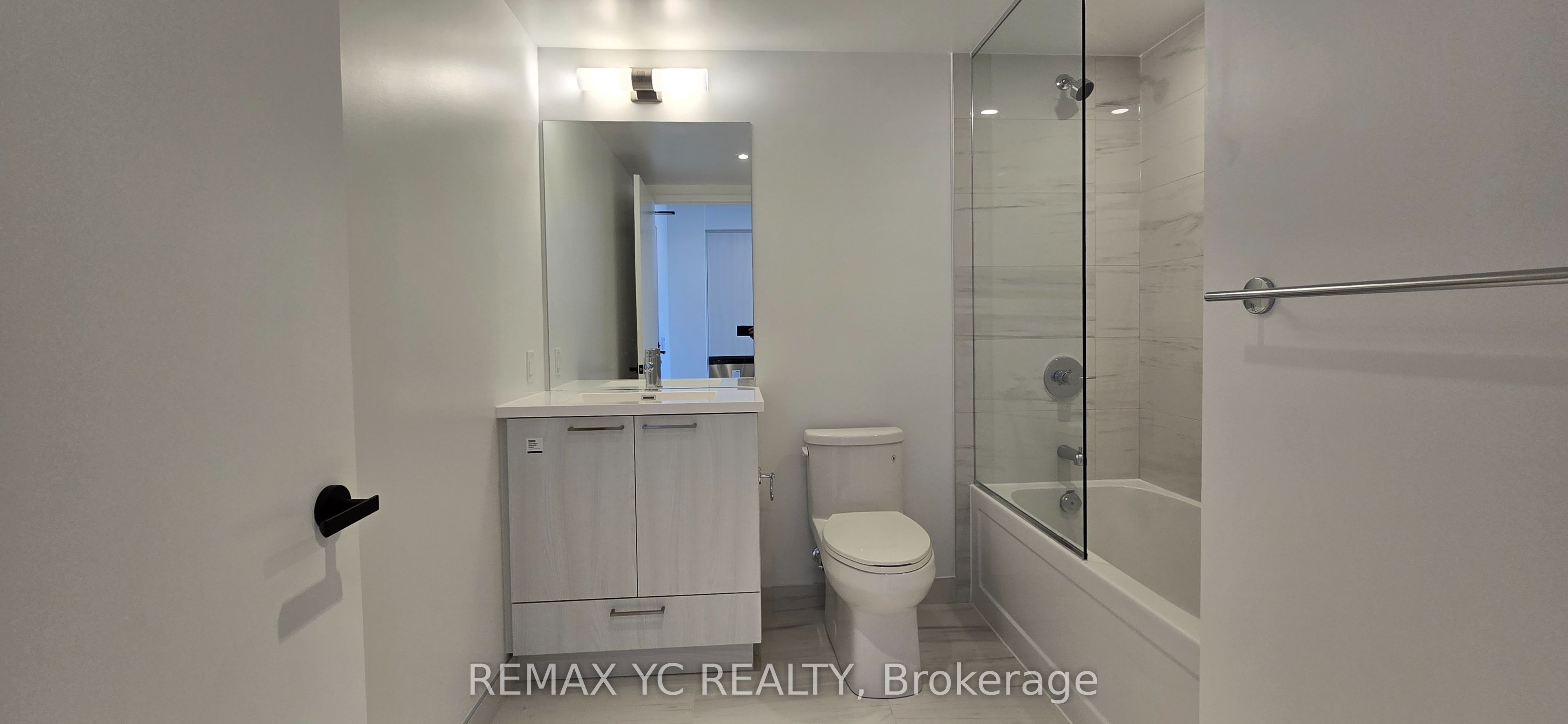 195 Commerce Street 2805 Property Photo 8