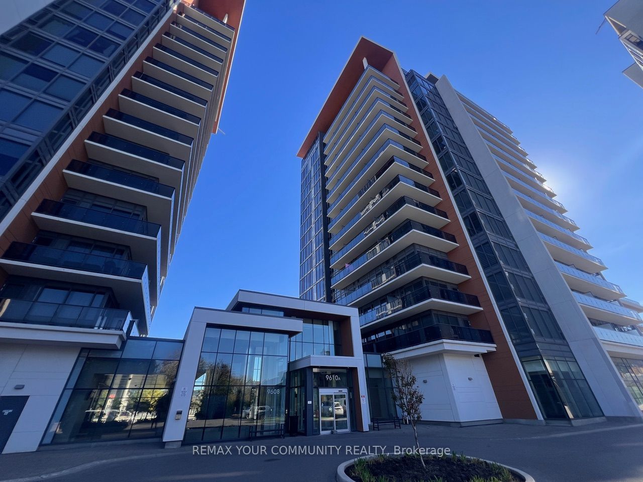 9600 Yonge Street 1602b Property Photo 1