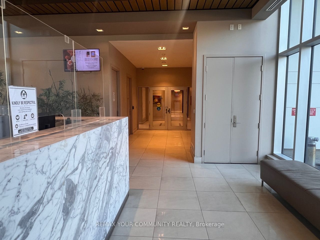 9600 Yonge Street 1602b Property Photo 3